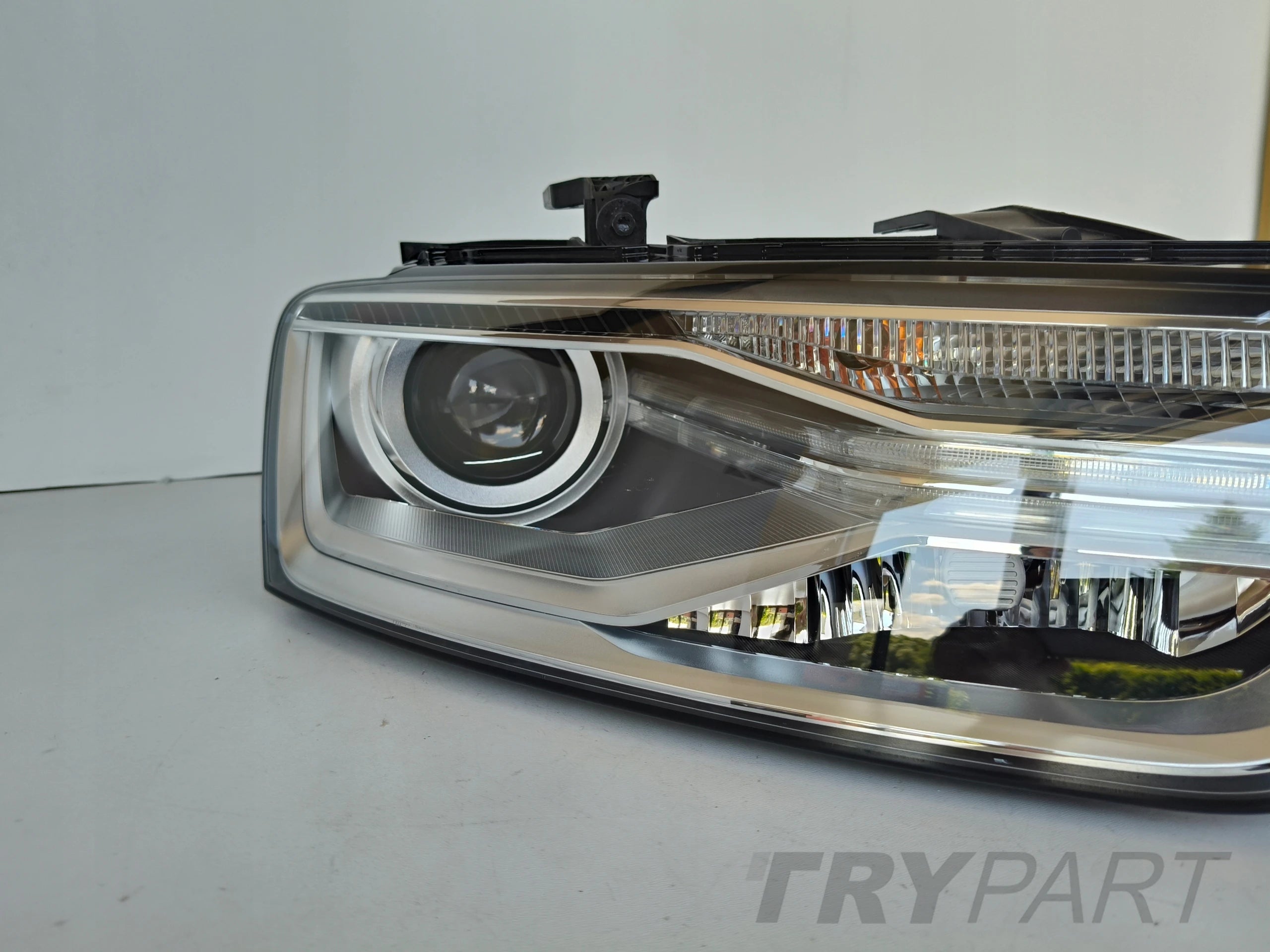 RIGHT HEADLIGHT LAMP AUDI Q3 8U 8U0 14- LIFT XENON LED