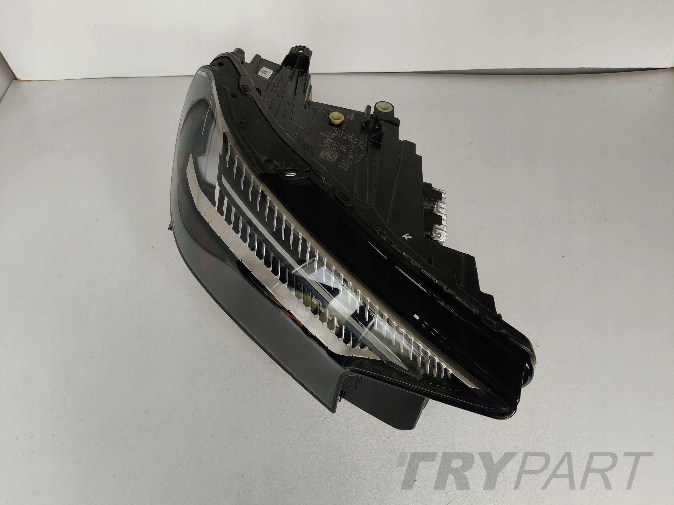 RIGHT HEADLIGHT LAMP AUDI Q4 89A FULL LED MATRIX