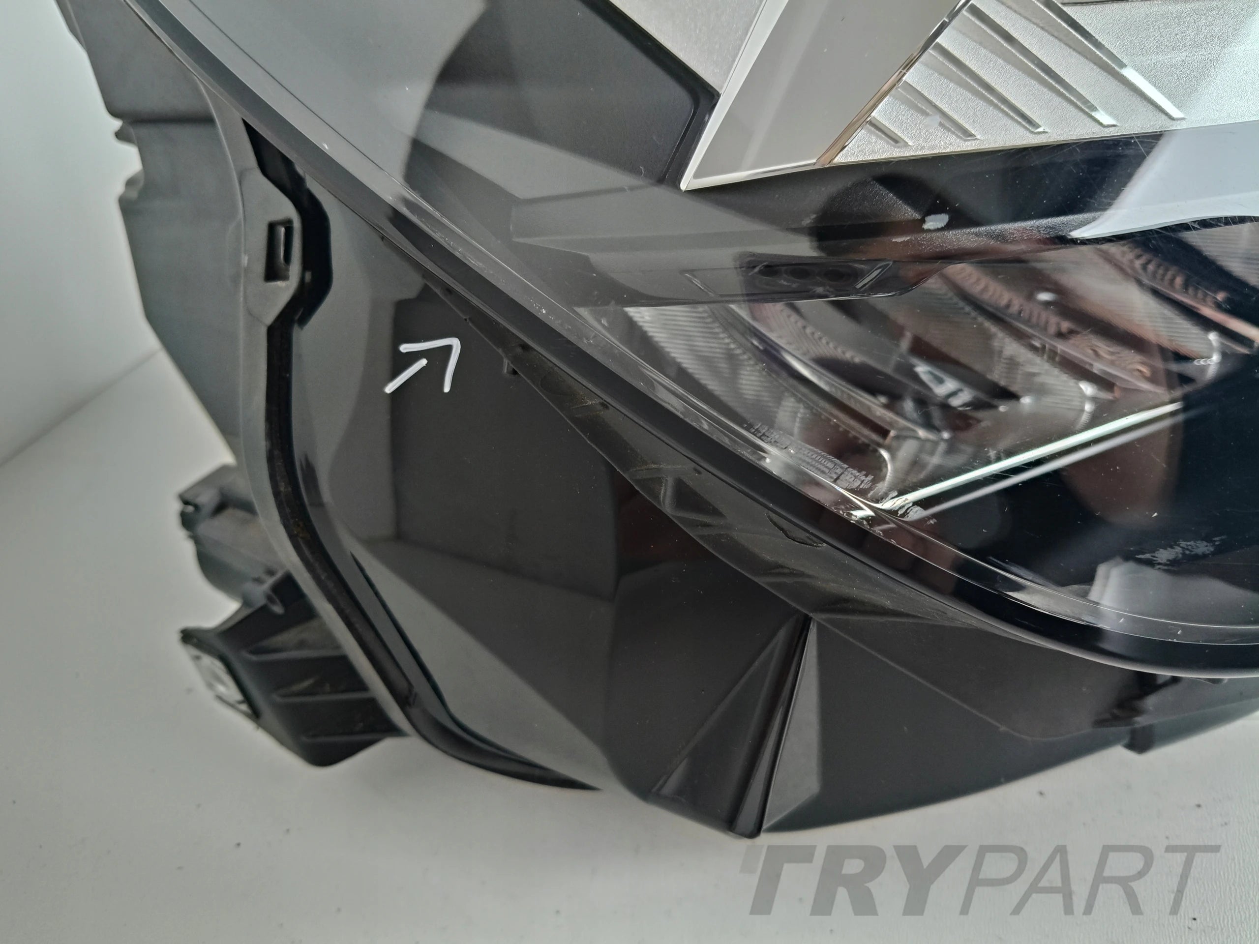 RIGHT HEADLIGHT LAMP AUDI Q4 89A FULL LED