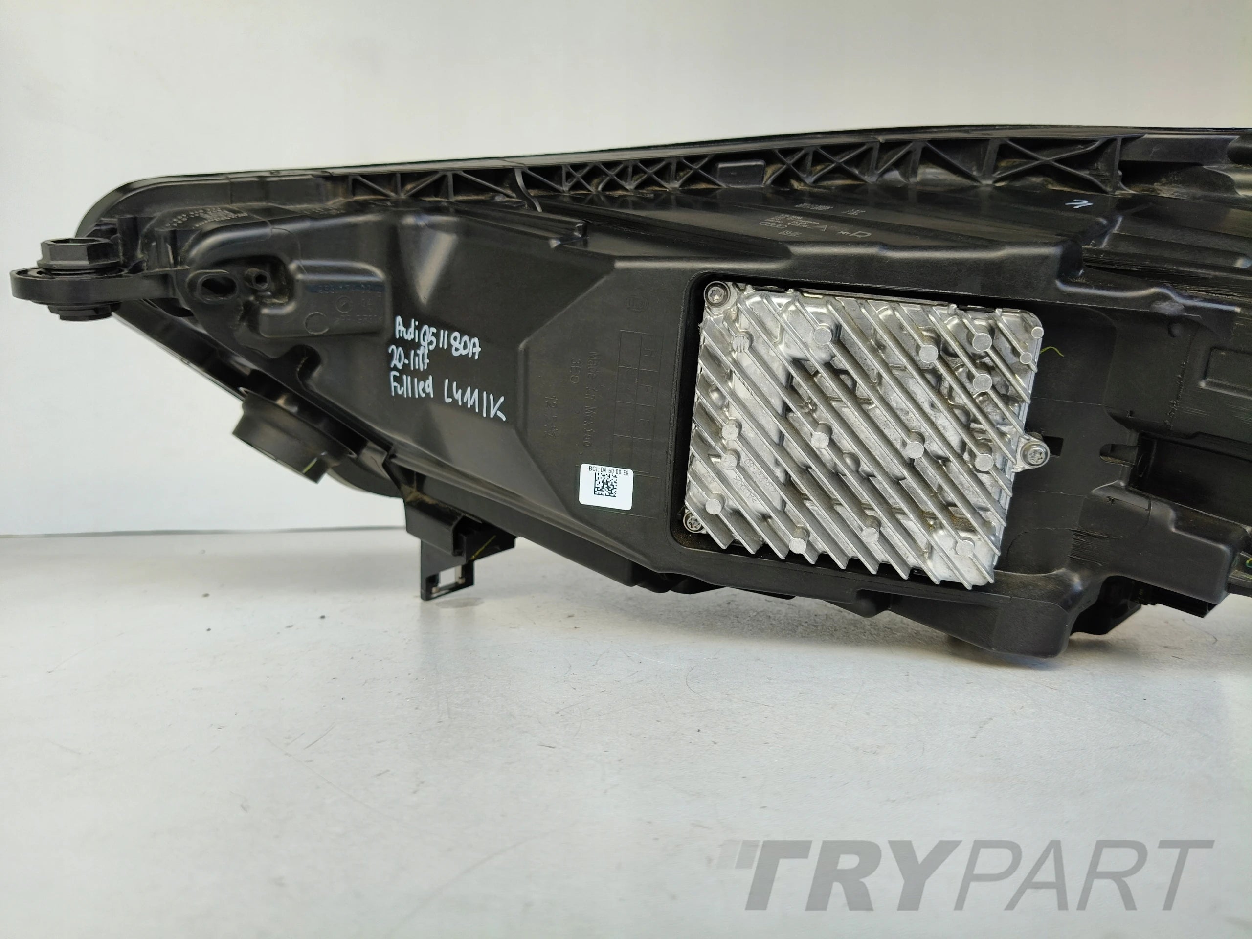 RIGHT HEADLIGHT LAMP AUDI Q5 II 80A 20- LIFT FULL LED