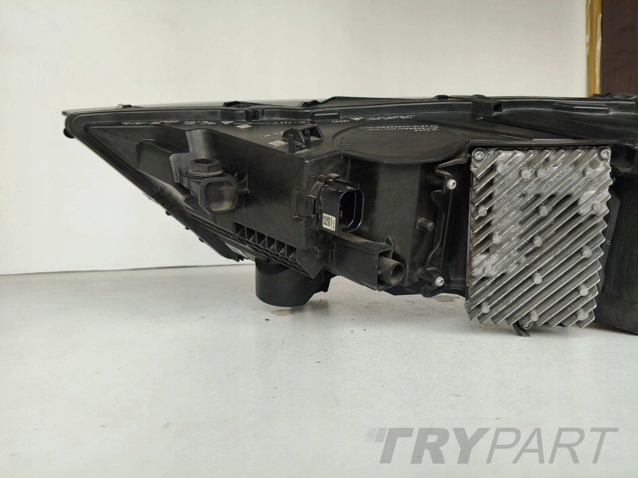 RIGHT HEADLIGHT LAMP AUDI Q7 II 4M 4M0 19- LIFT LASER LED