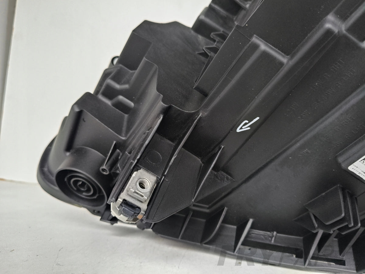 RIGHT HEADLIGHT LAMP BMW 1 F40 19- FULL LED