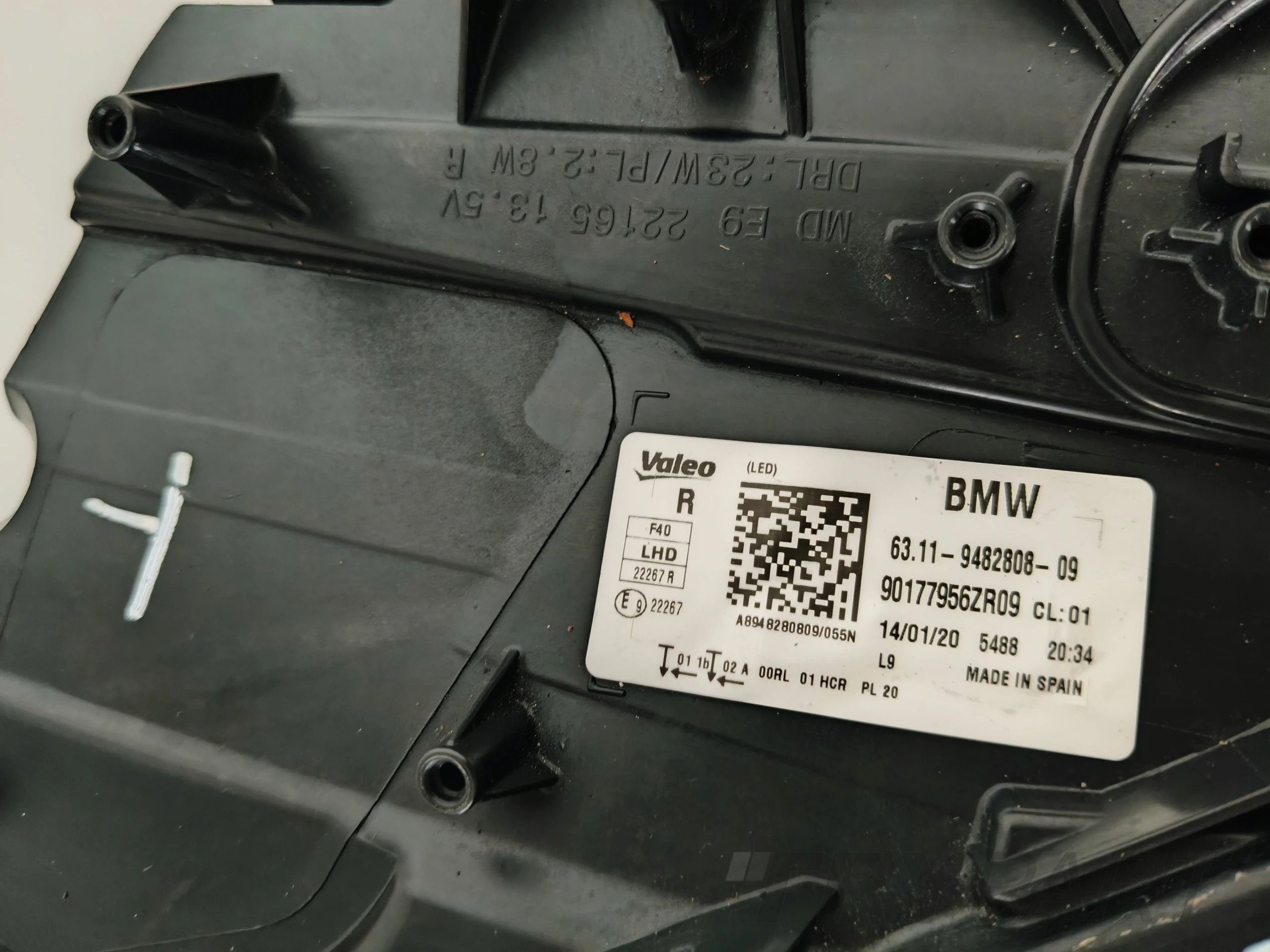 RIGHT HEADLIGHT LAMP BMW 1 F40 19- FULL LED