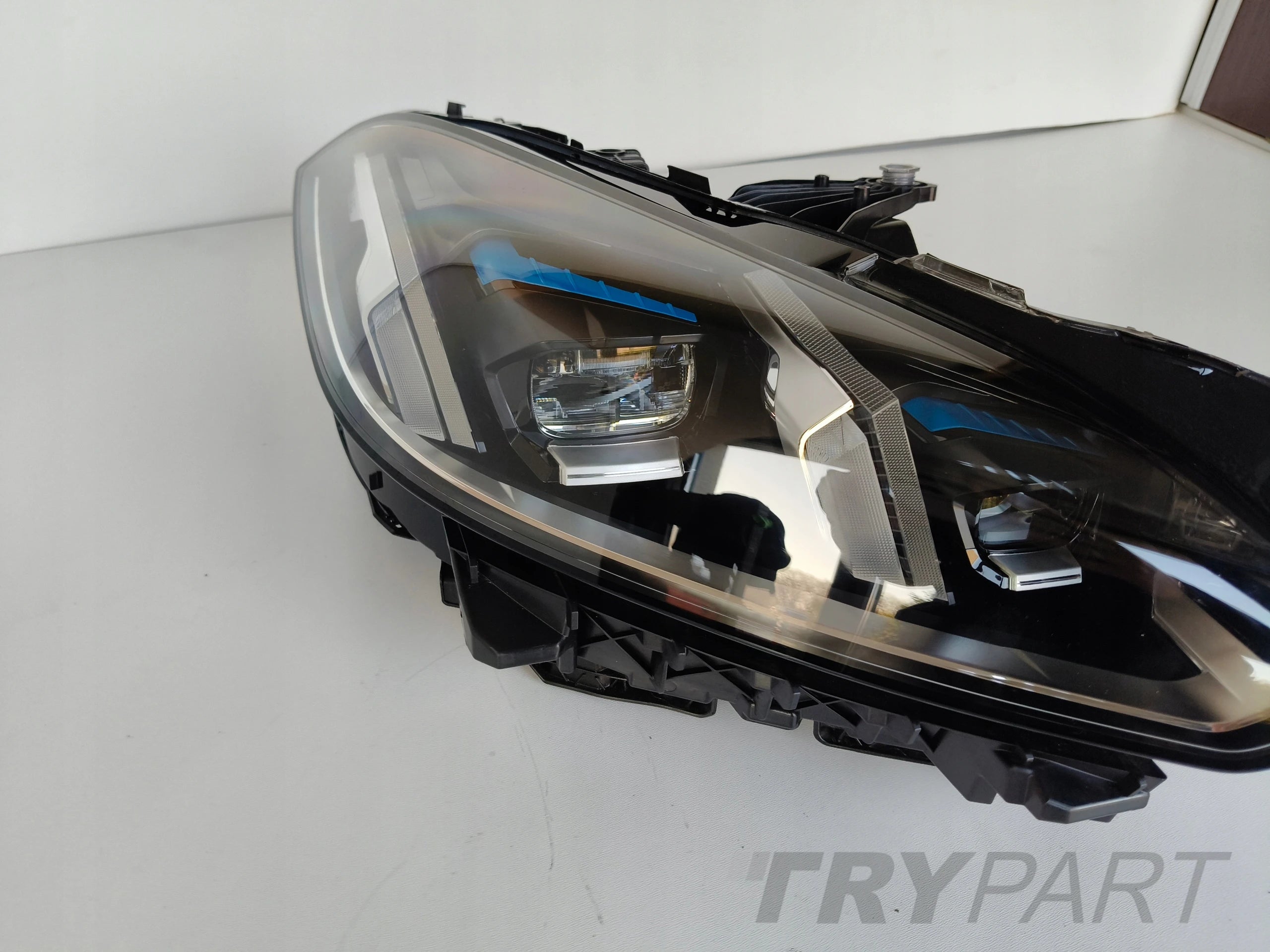 RIGHT HEADLIGHT LAMP BMW 1 F70 24- FULL LED