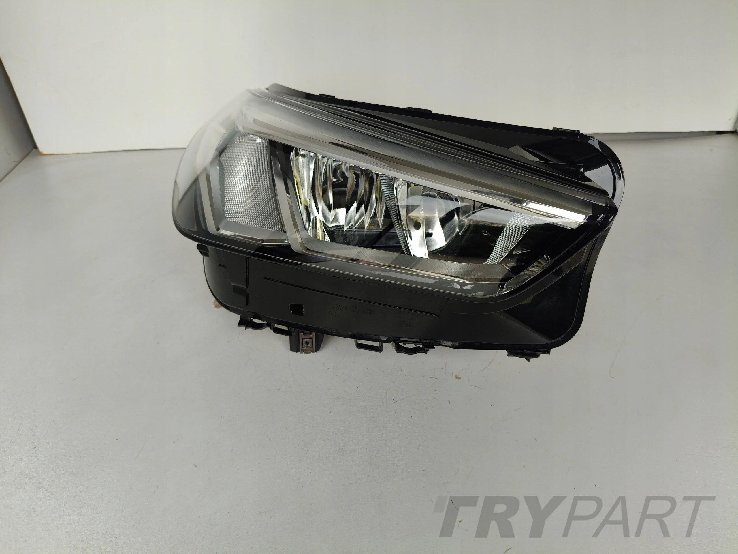 RIGHT HEADLIGHT LAMP BMW X1 U11 22- FULL LED