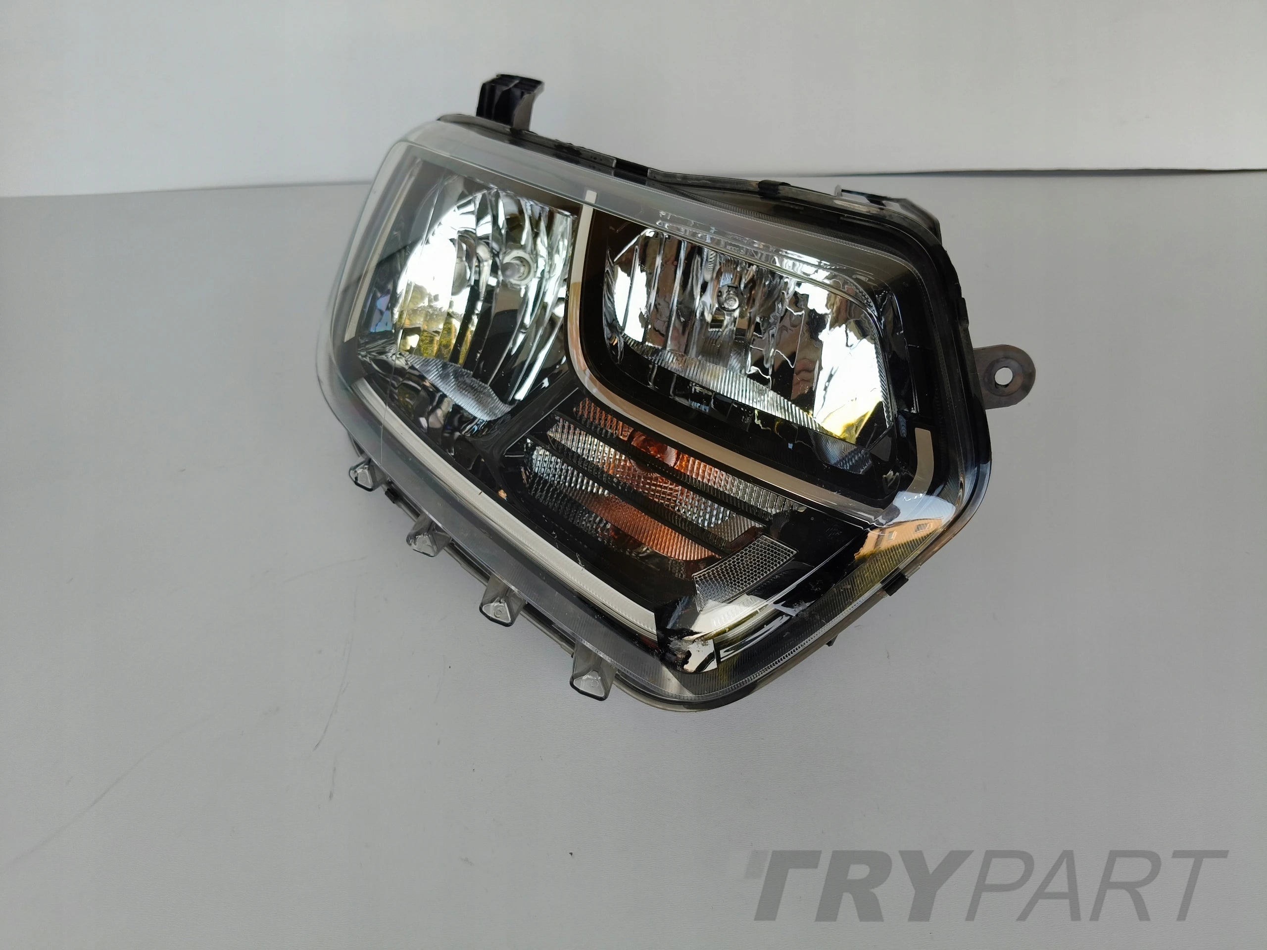 RIGHT HEADLIGHT LAMP DACIA DUSTER II 17- LED