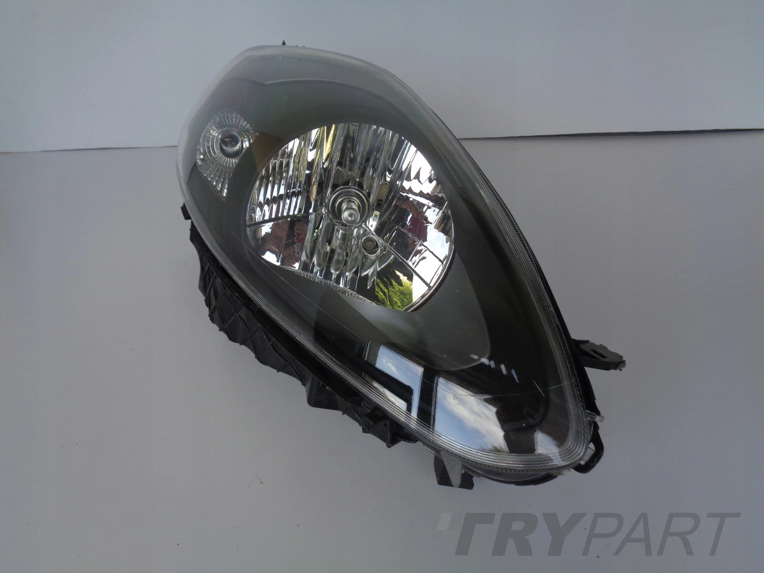 RIGHT HEADLIGHT LAMP FIAT GRANDE PUNTO EVO 09-