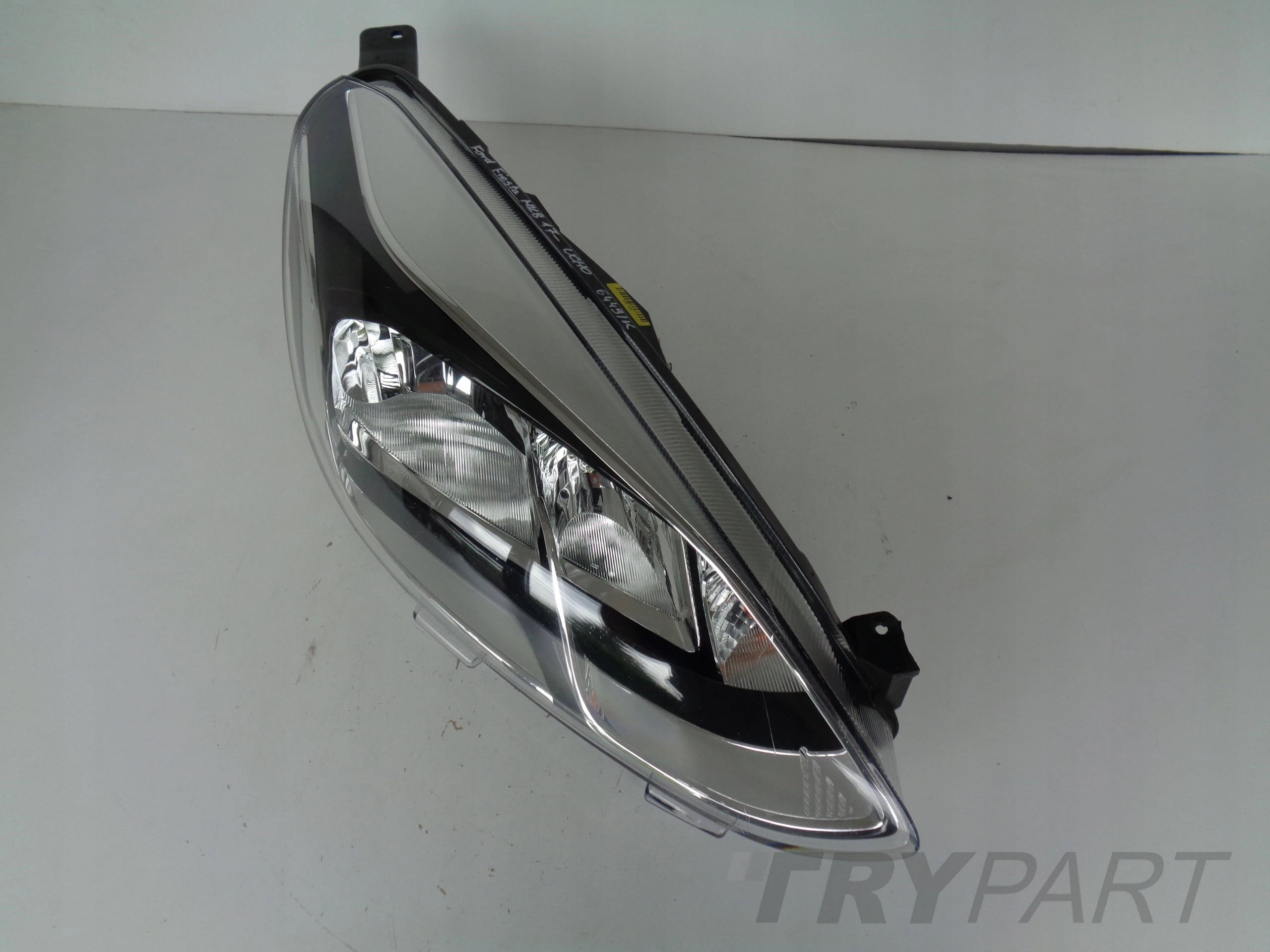 RIGHT HEADLIGHT LAMP FOR FORD FIESTA MK8 17-