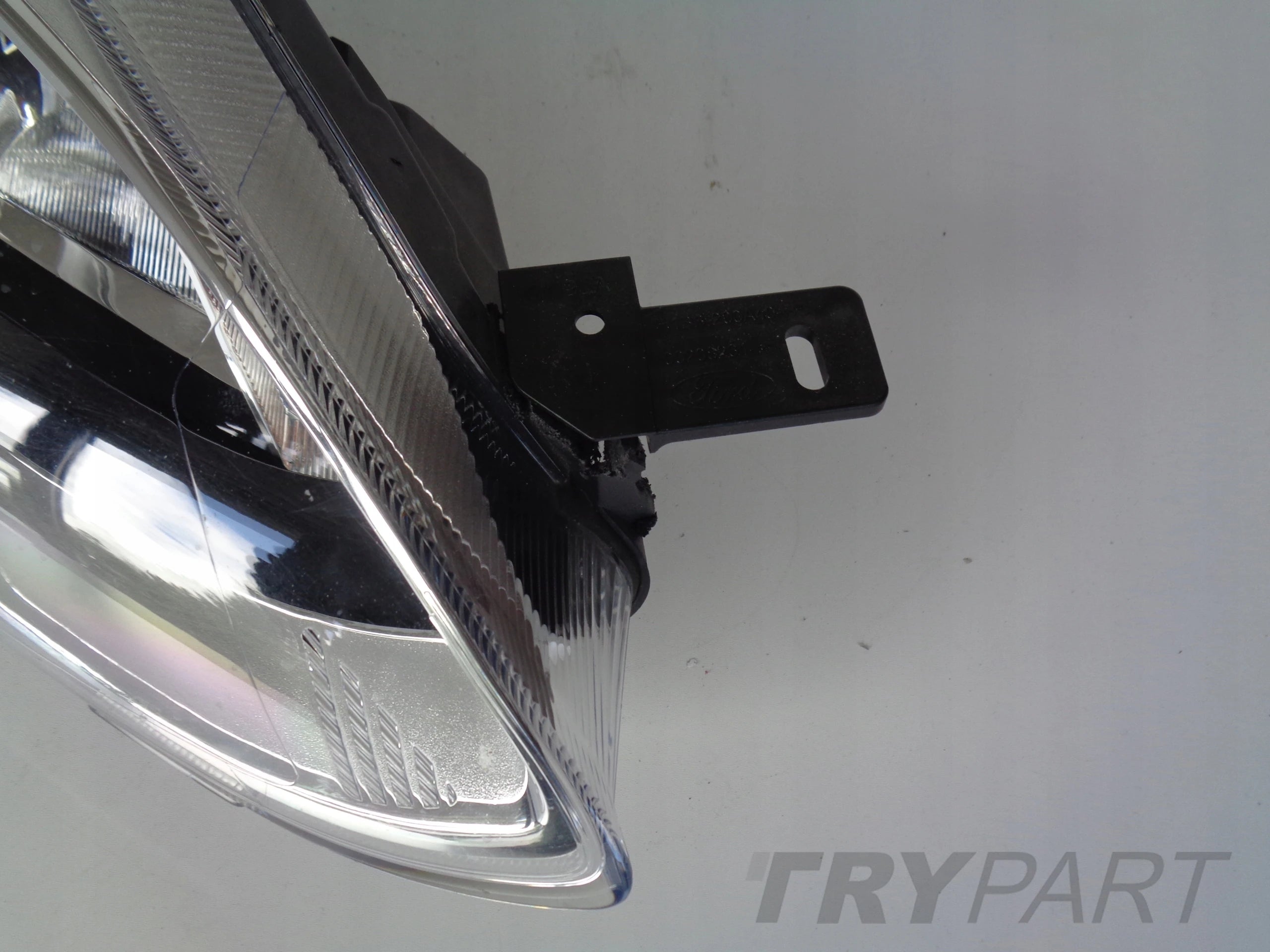RIGHT HEADLIGHT LAMP FOR FORD FIESTA MK8 17-