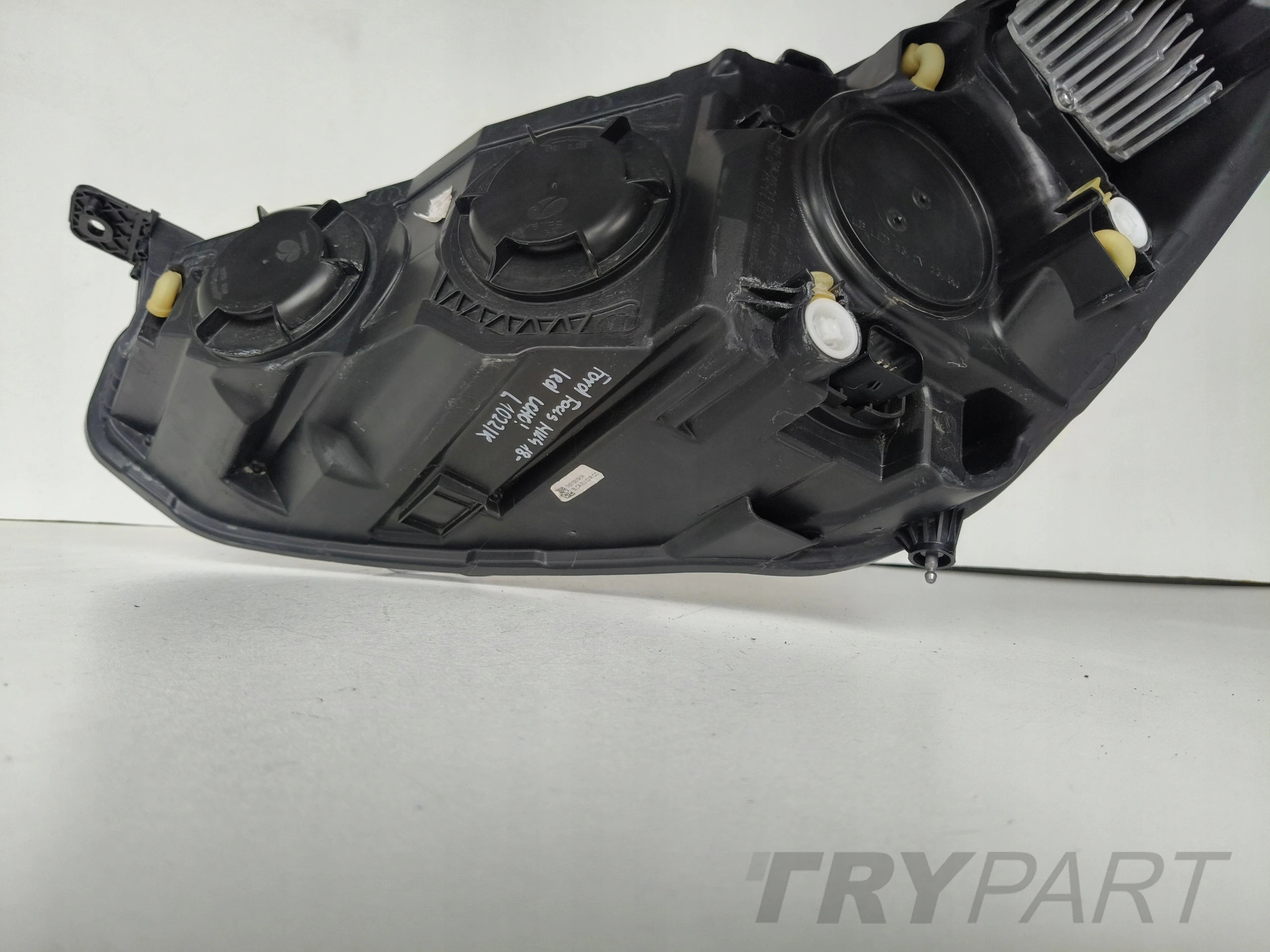 RIGHT HEADLIGHT LAMP FOR FORD FOCUS MK4 18- LED