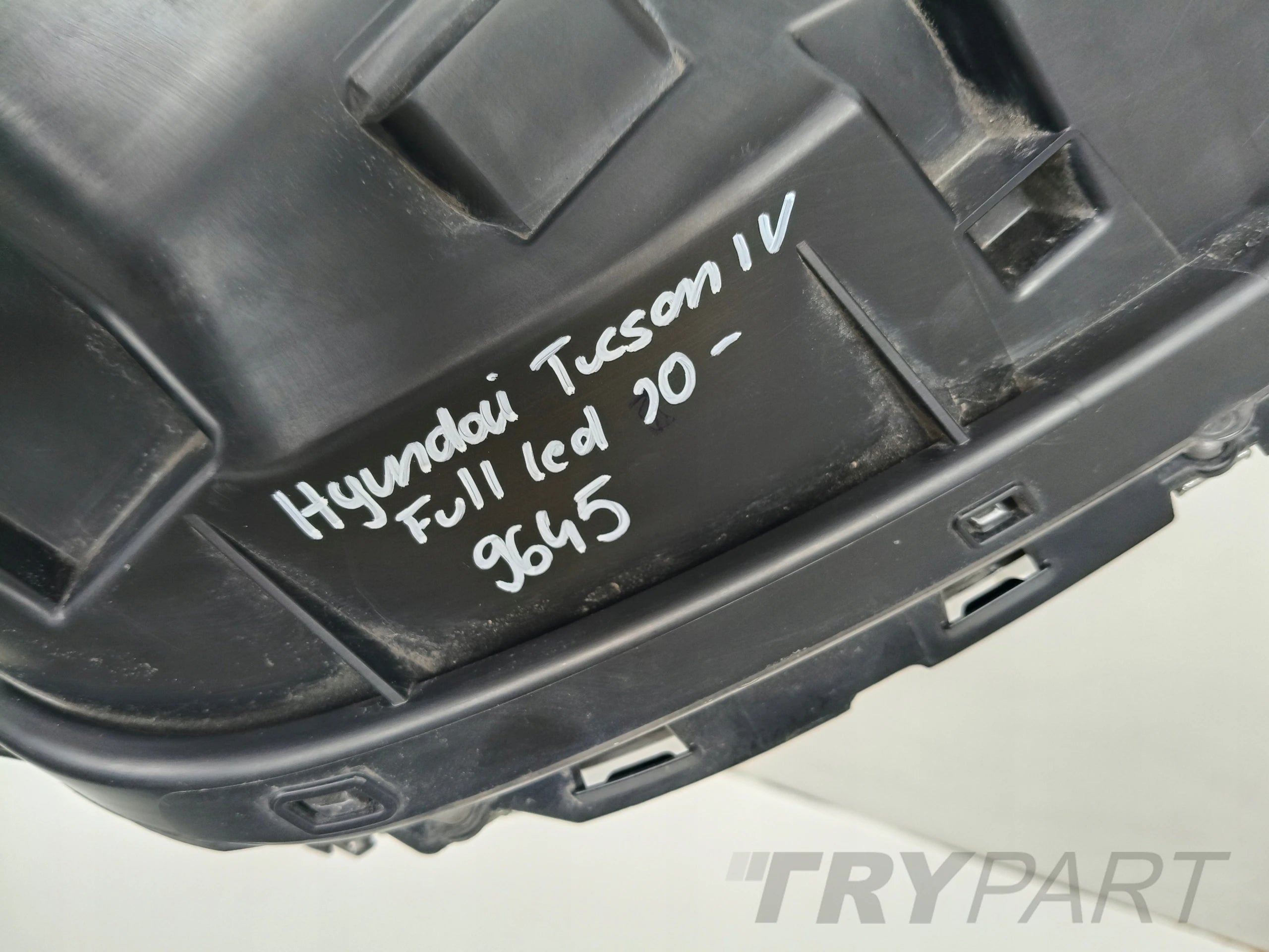 RIGHT HEADLIGHT LAMP FOR HYUNDAI TUCSON IV 18- FULL LED