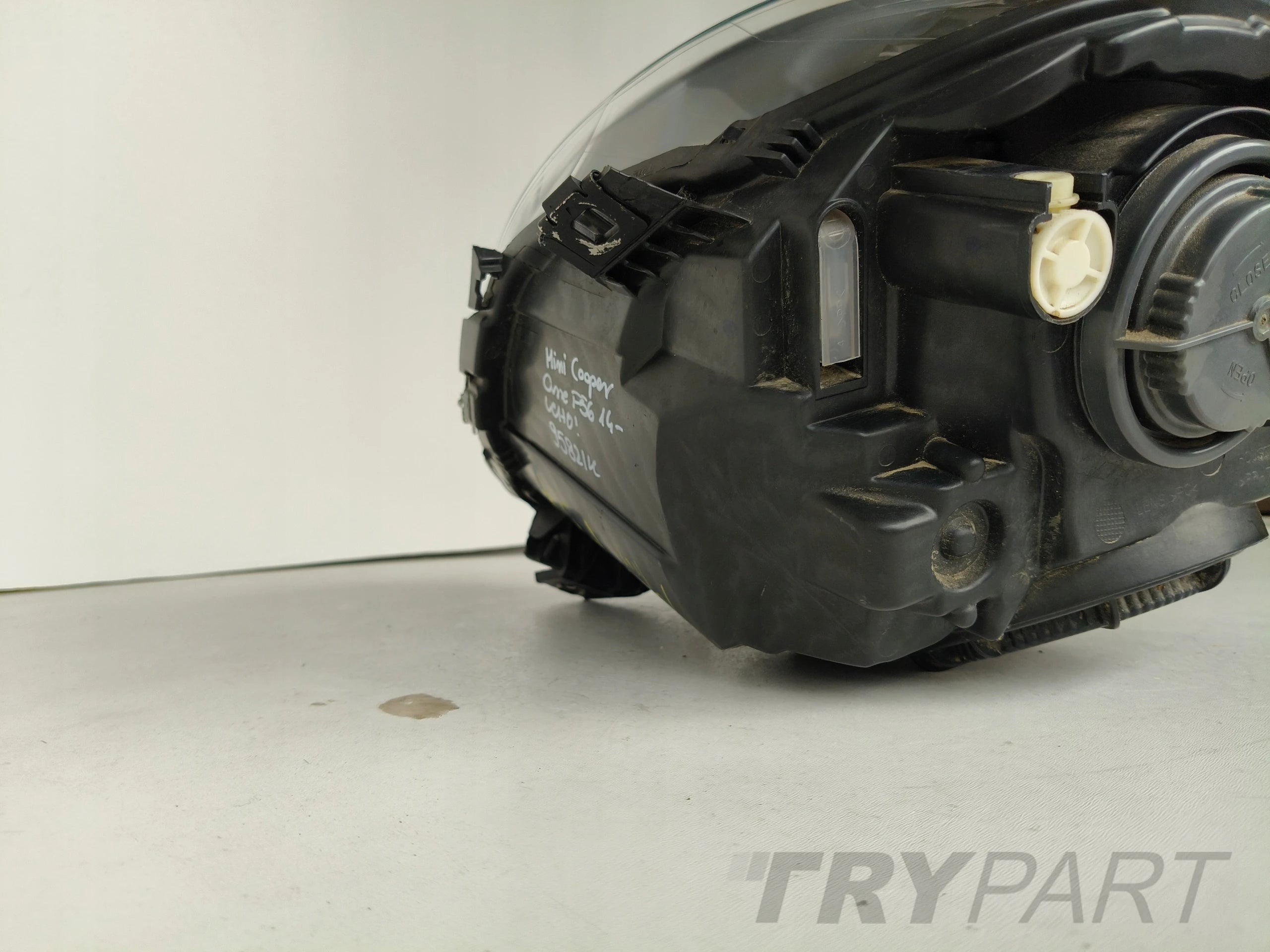 RIGHT HEADLIGHT LAMP FOR MINI COOPER ONE F55 F56 14-