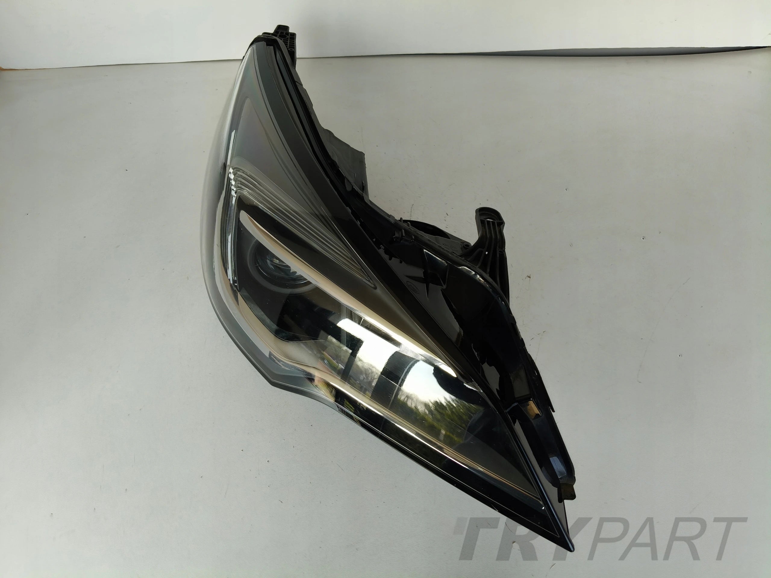 RIGHT HEADLIGHT LAMP FOR OPEL ASTRA V K 15- LED