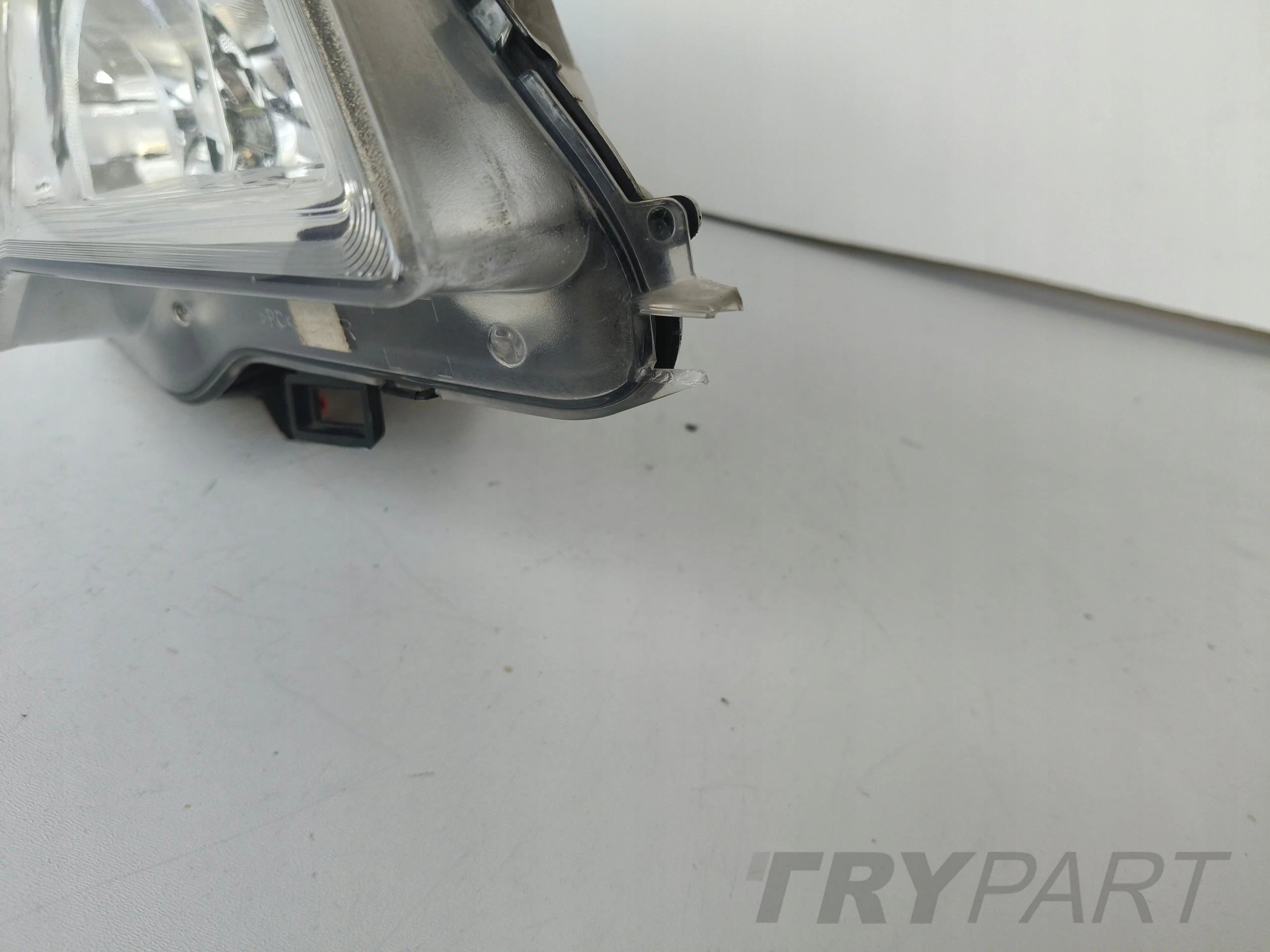 RIGHT HEADLIGHT LAMP FOR OPEL MERIVA B 10-13