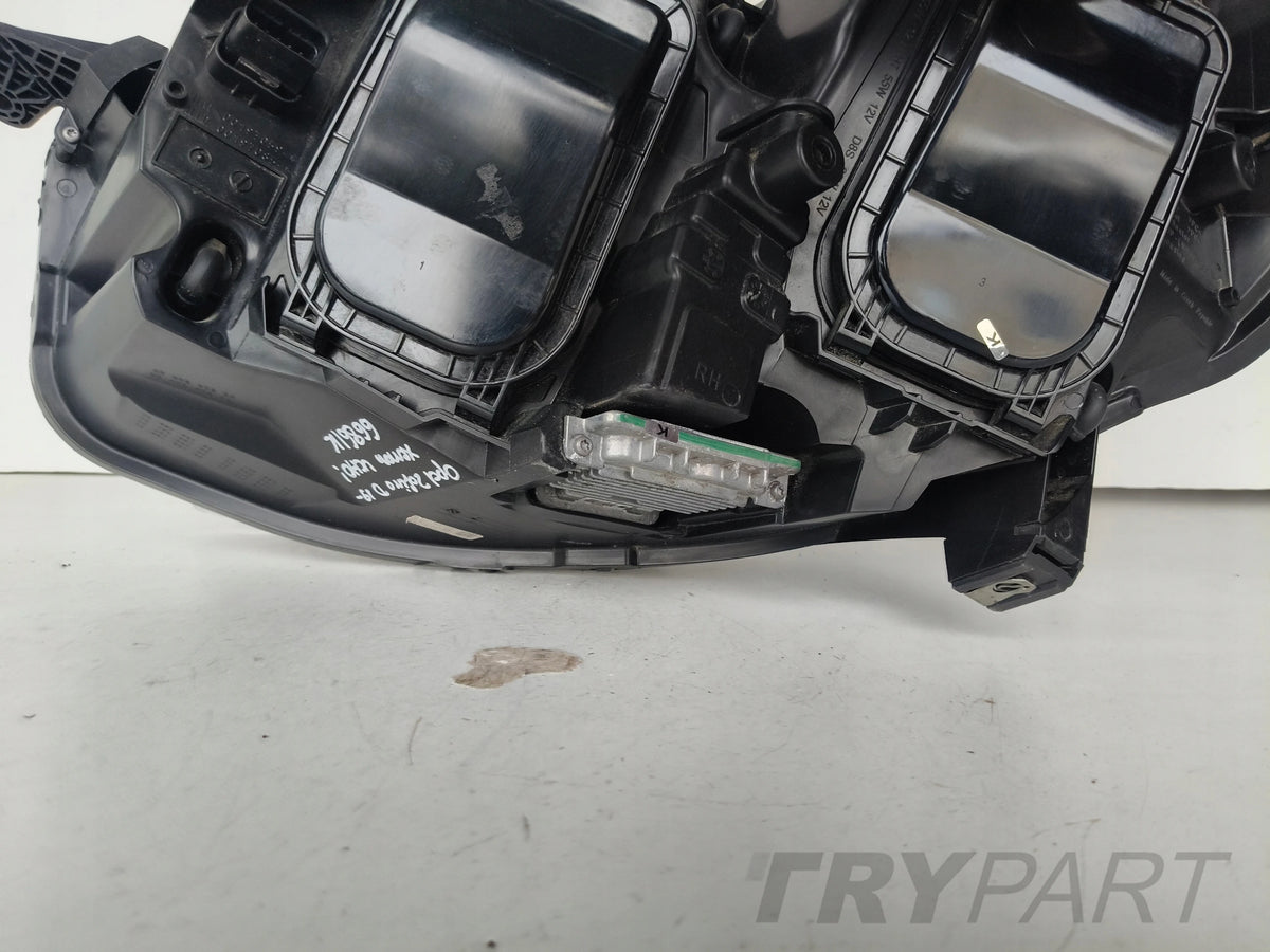 RIGHT HEADLIGHT LAMP FOR OPEL VIVARO C 19- ZAFIRA D XENON