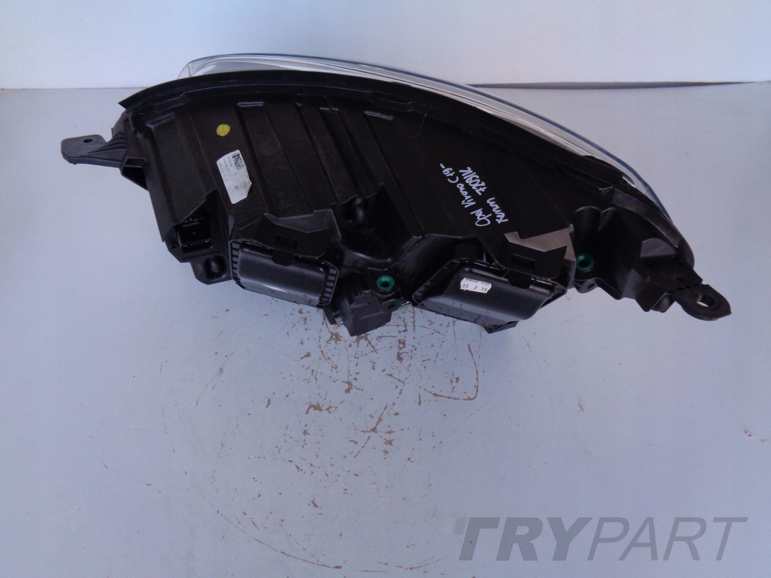 RIGHT HEADLIGHT LAMP FOR OPEL VIVARO C 19- ZAFIRA D XENON