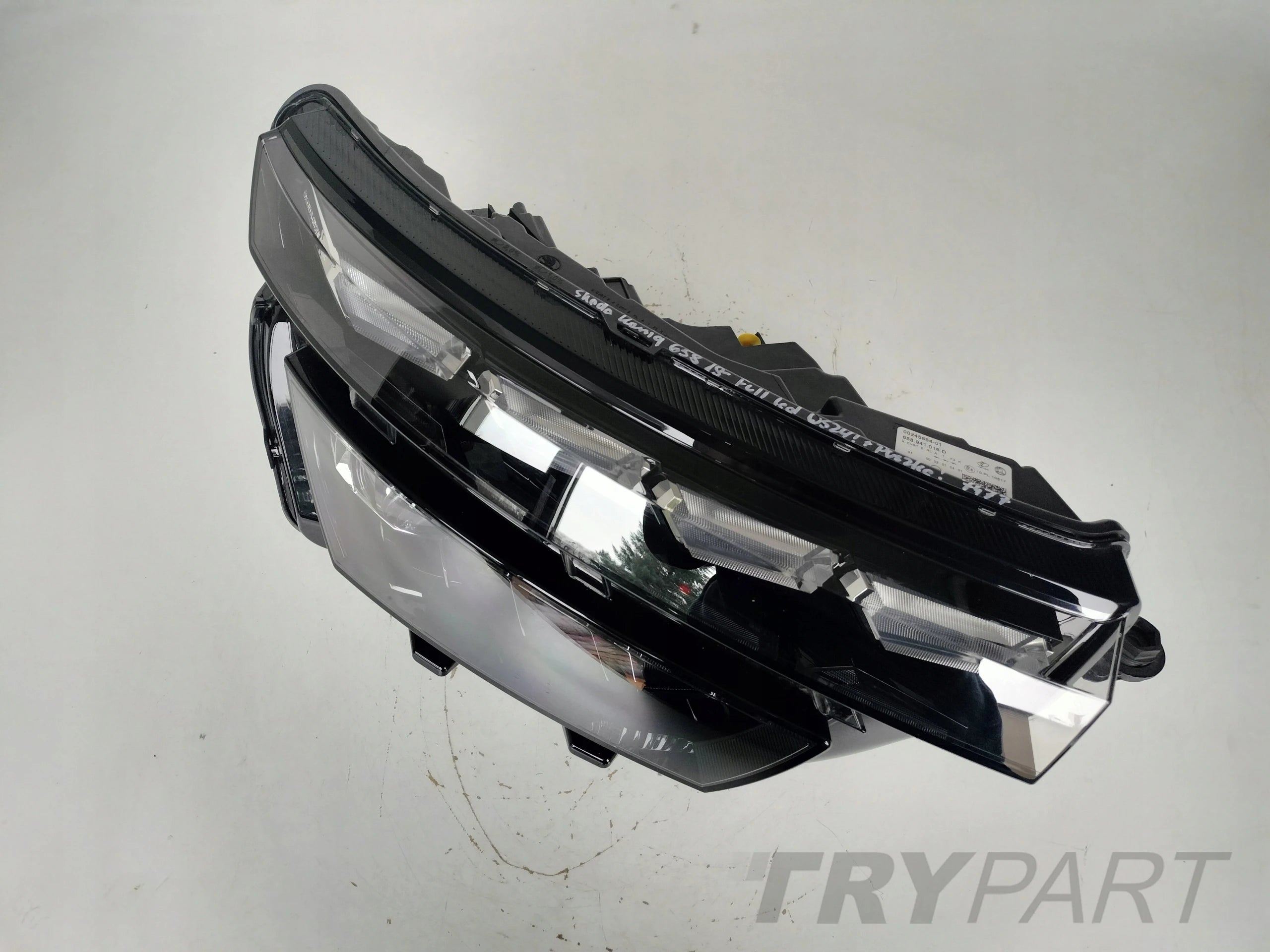 RIGHT HEADLIGHT LAMP FOR SKODA KAMIQ 658 18- FULL LED