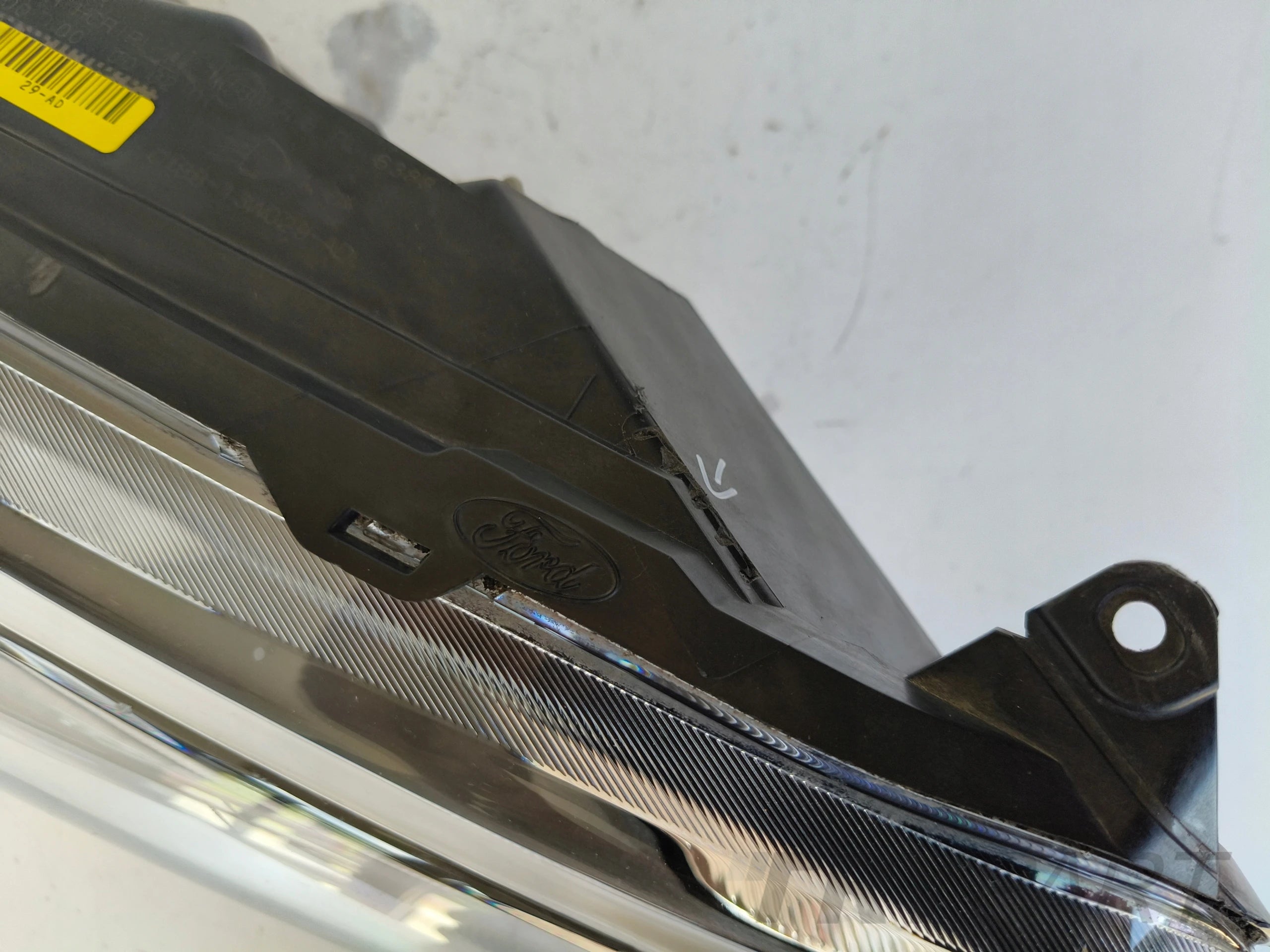 RIGHT HEADLIGHT LAMP FORD FIESTA MK7 12- FACELIFT