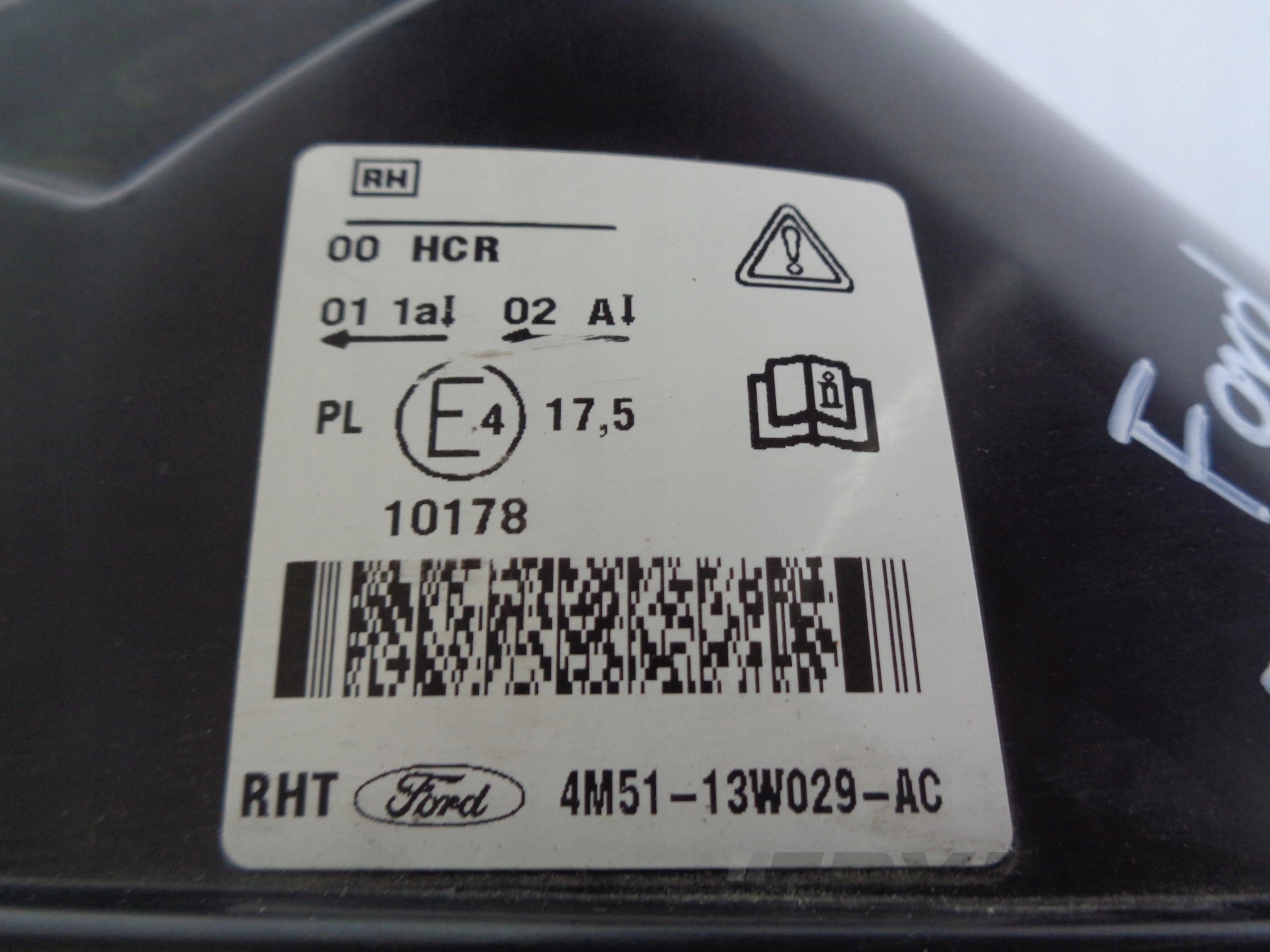 RIGHT HEADLIGHT LAMP FORD FOCUS MK2 04-07