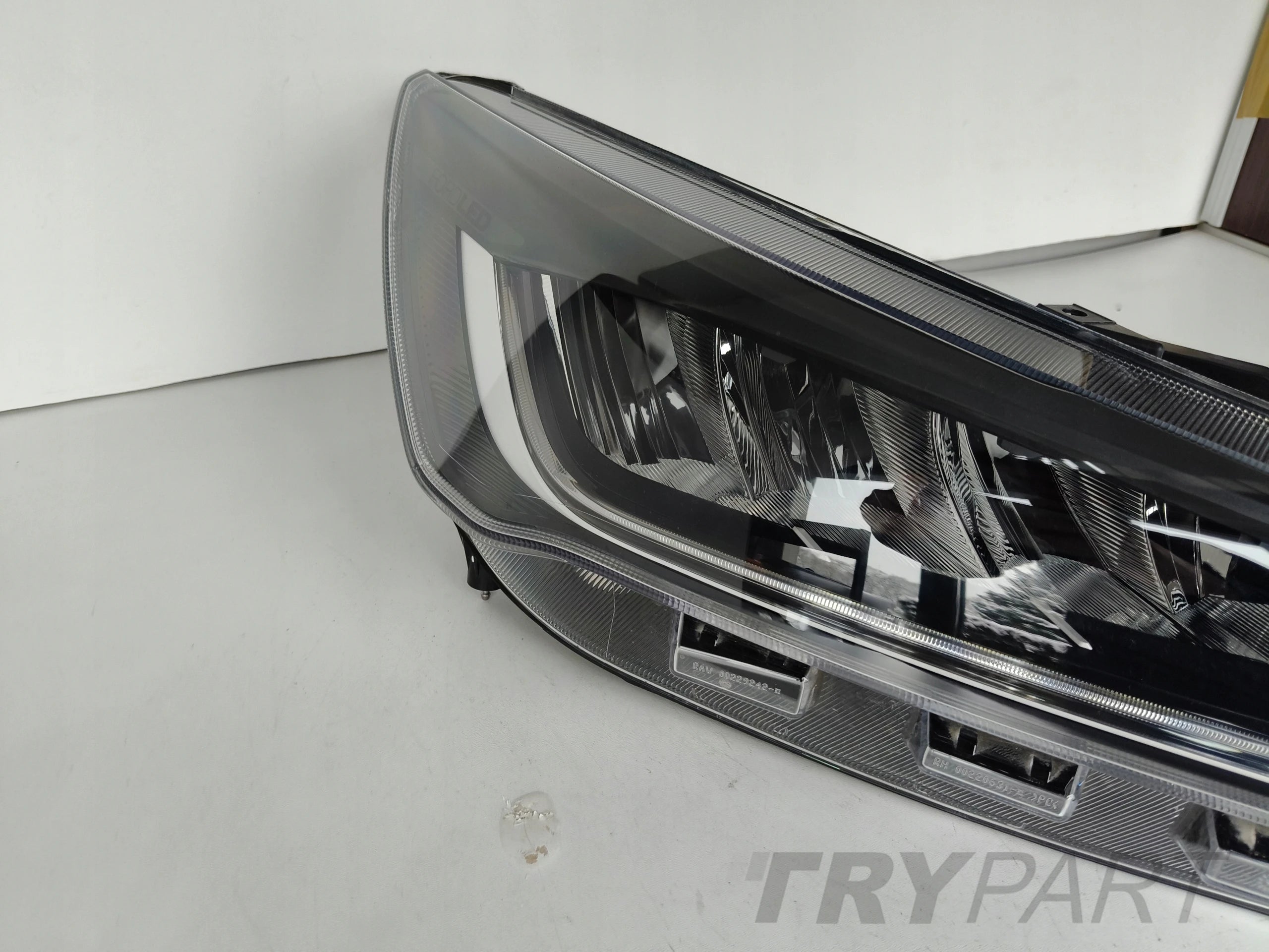RIGHT HEADLIGHT LAMP FORD FOCUS MK4 22- LIFT FULL LED