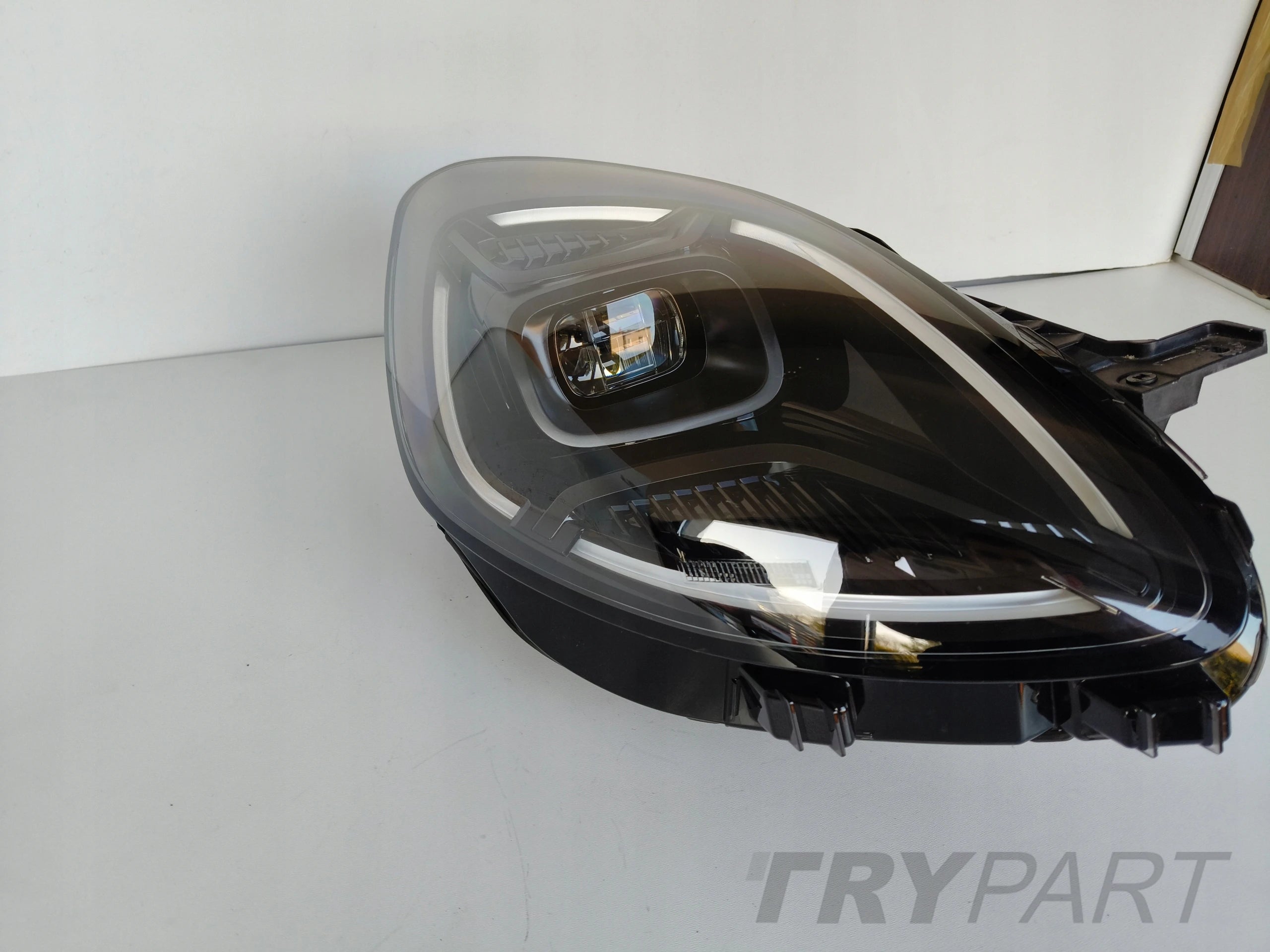 RIGHT HEADLIGHT LAMP FORD PUMA LED 23- FACELIFT