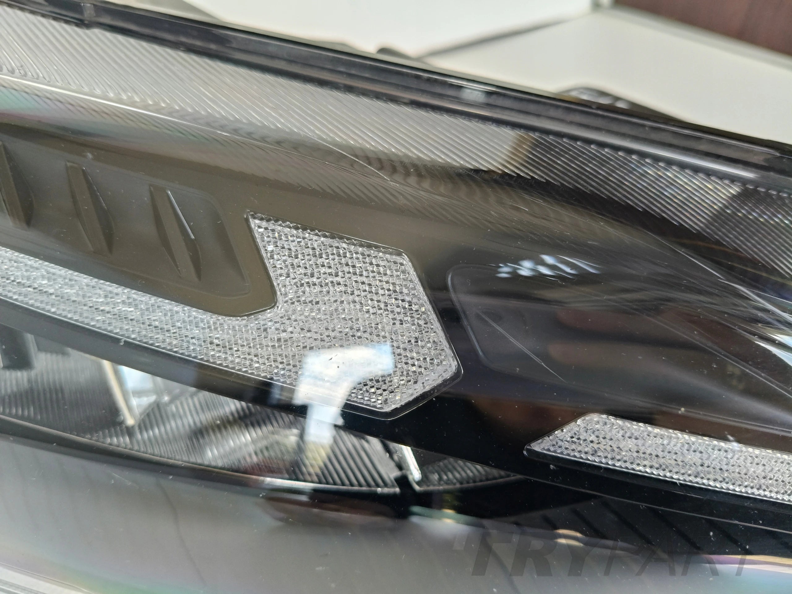 RIGHT HEADLIGHT LAMP FORD TRANSIT CUSTOM II 23- LED