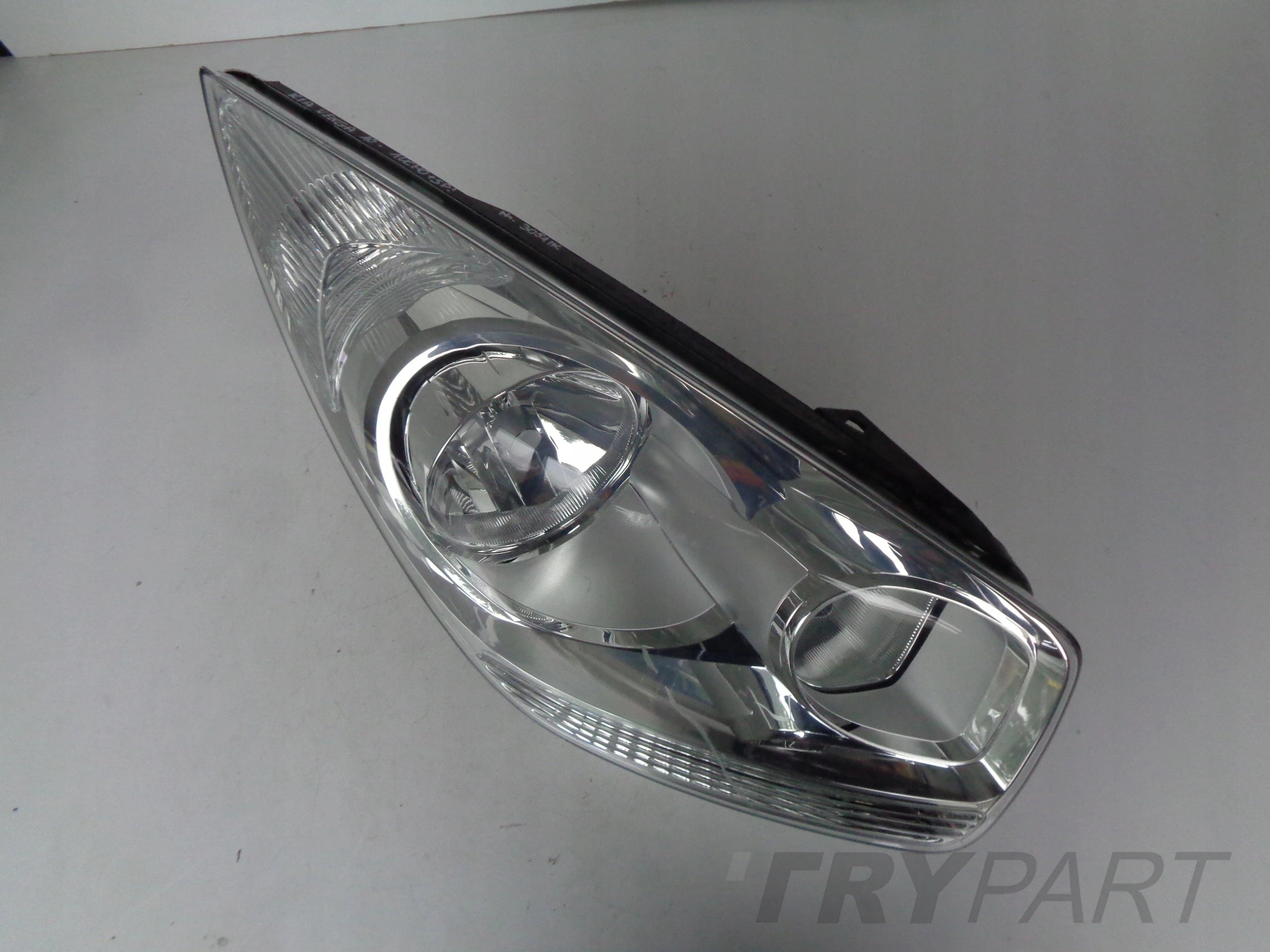 RIGHT HEADLIGHT LAMP KIA VENGA 10-