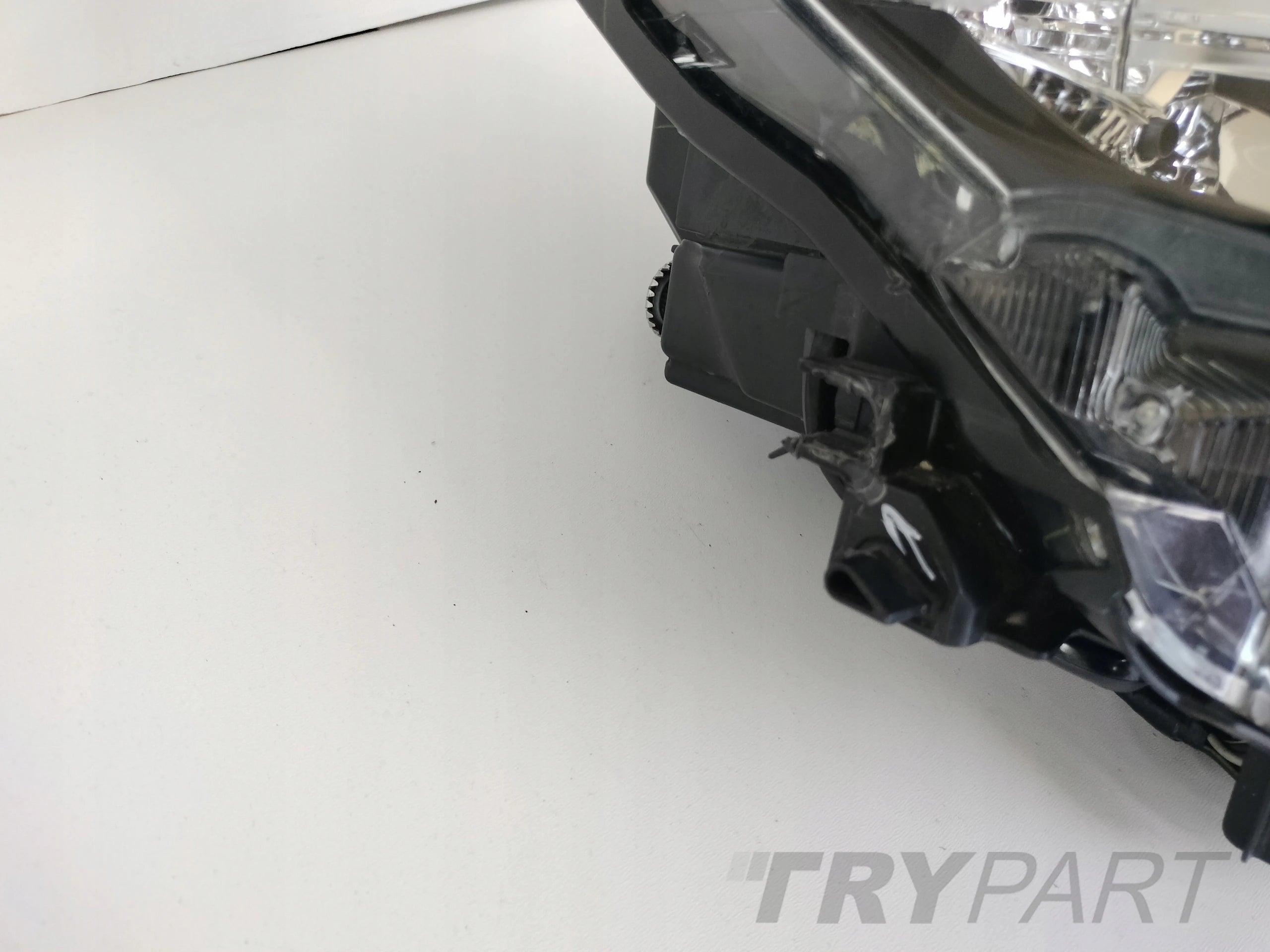 RIGHT HEADLIGHT LAMP MAZDA 2 FACELIFT 20- FULL LED