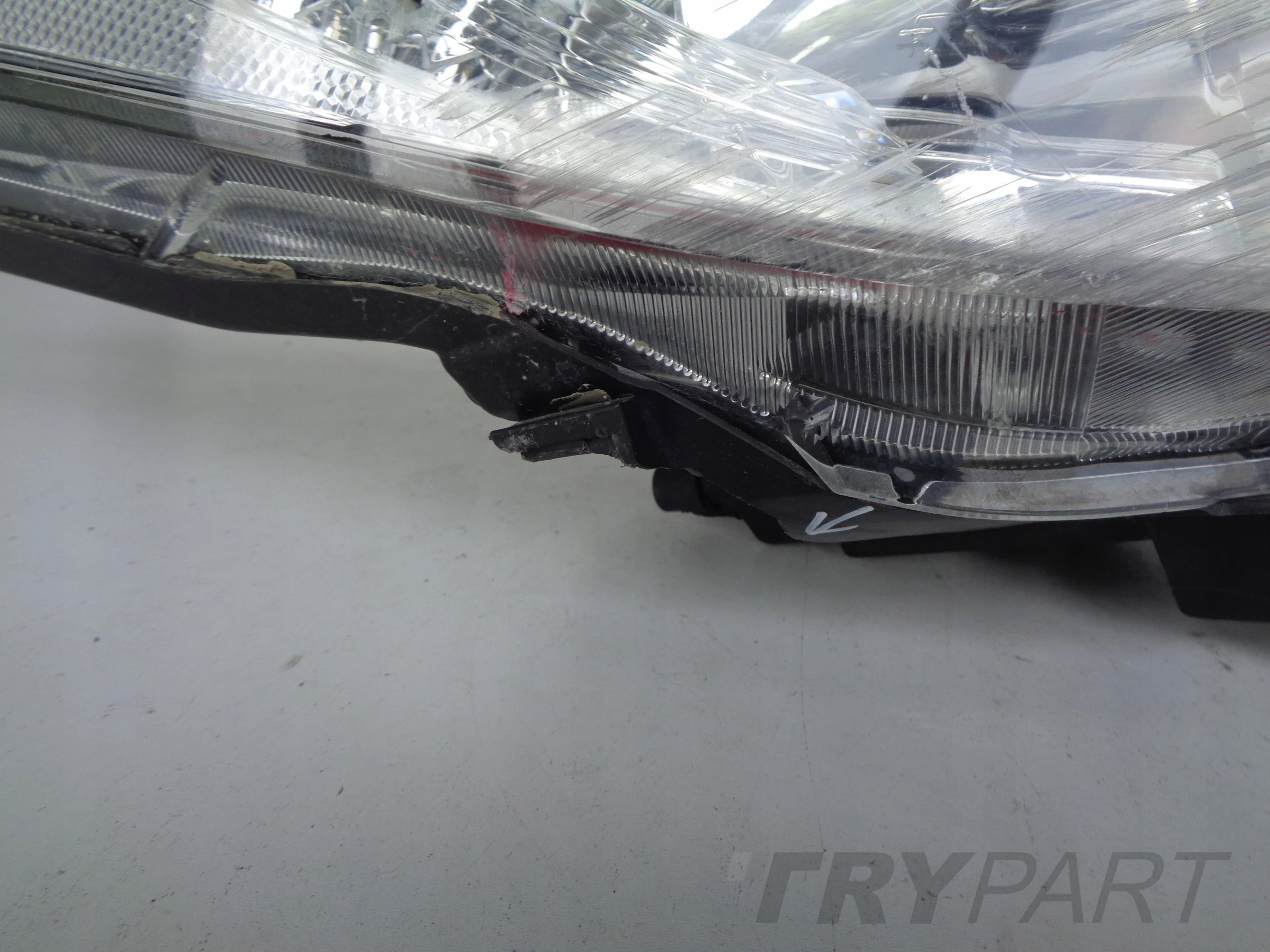 RIGHT HEADLIGHT LAMP MAZDA 3 09-13 XENON