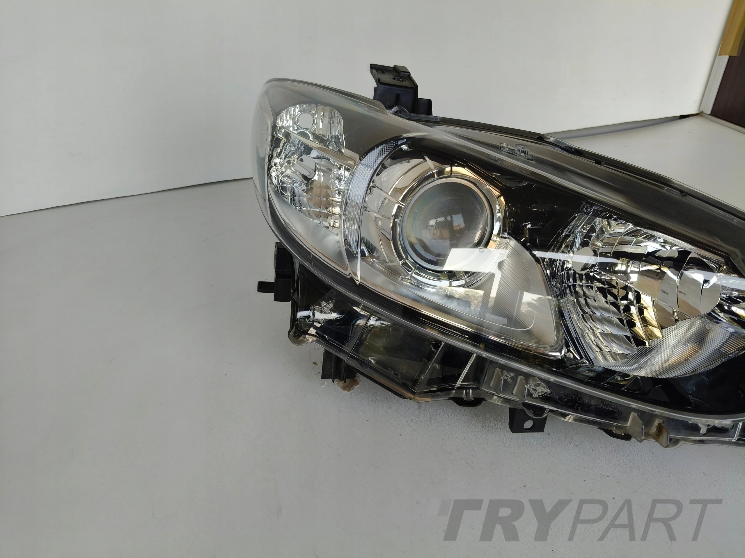 RIGHT HEADLIGHT LAMP MAZDA 6 GJ 12-