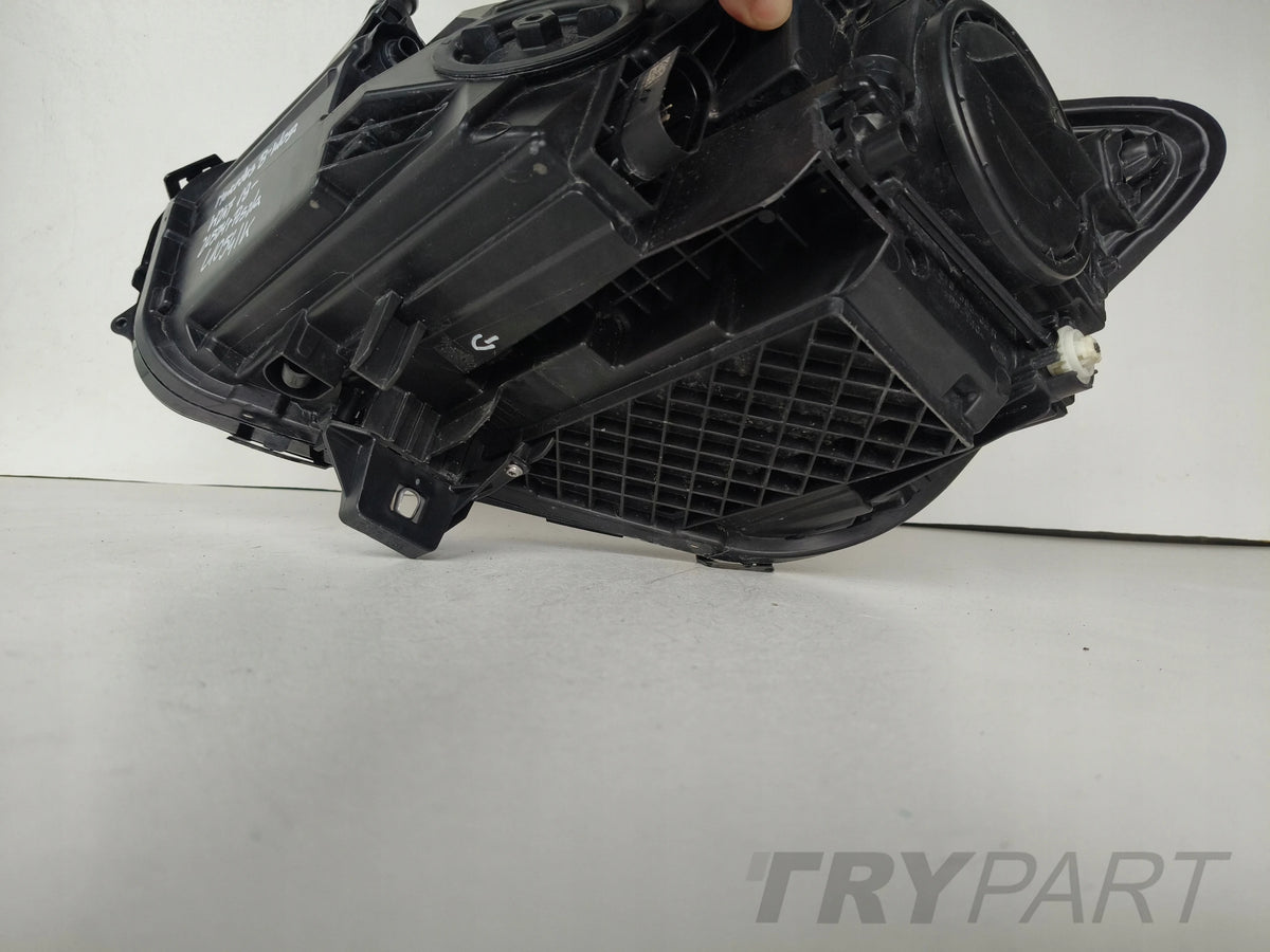 RIGHT HEADLIGHT LAMP MERCEDES B-CLASS W247 18-