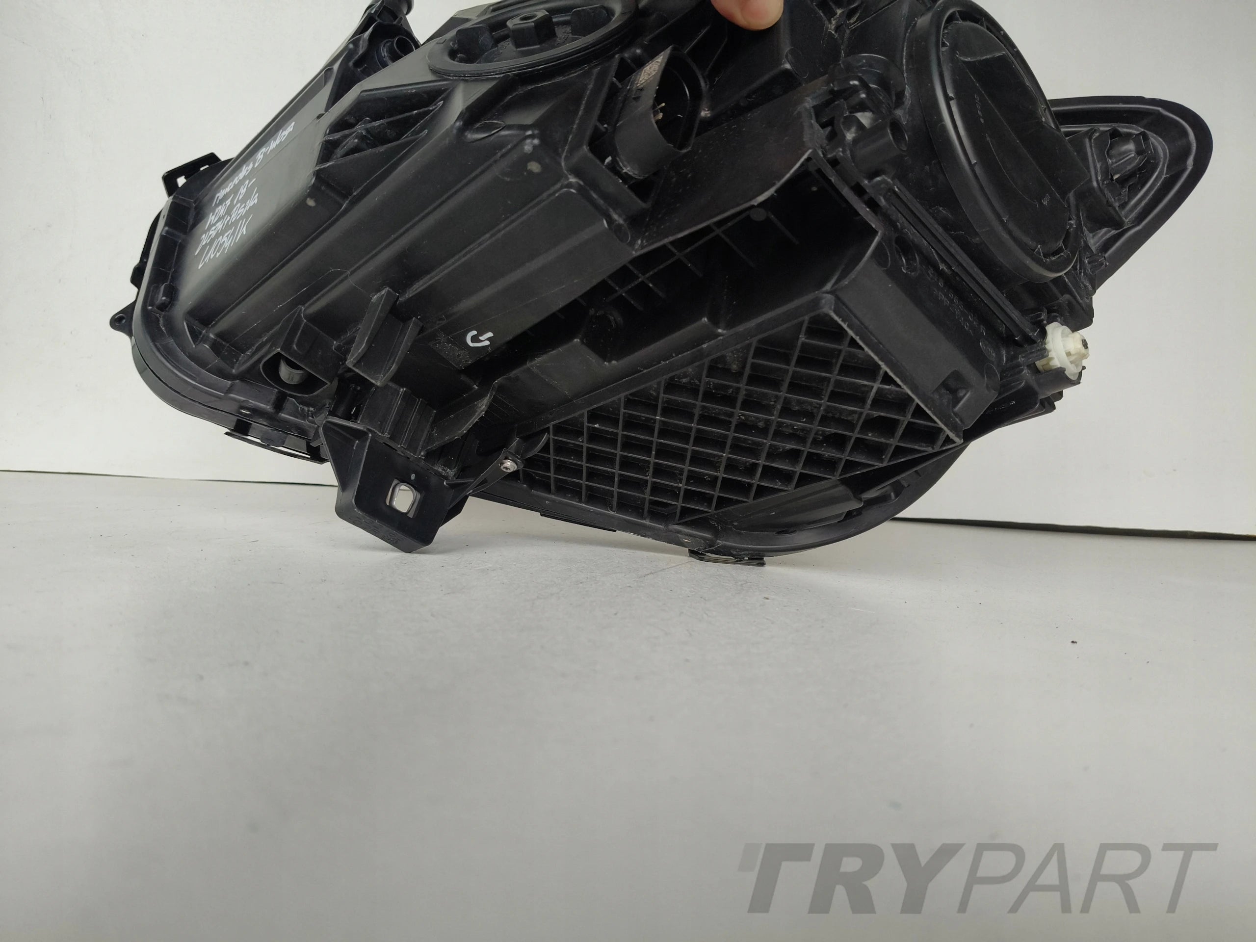 RIGHT HEADLIGHT LAMP MERCEDES B-CLASS W247 18-