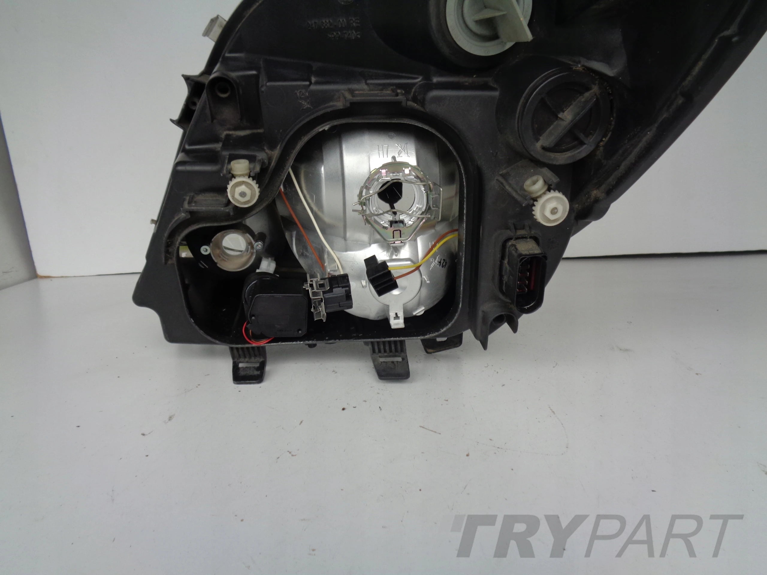 RIGHT HEADLIGHT LAMP MERCEDES SPRINTER W906 06-13