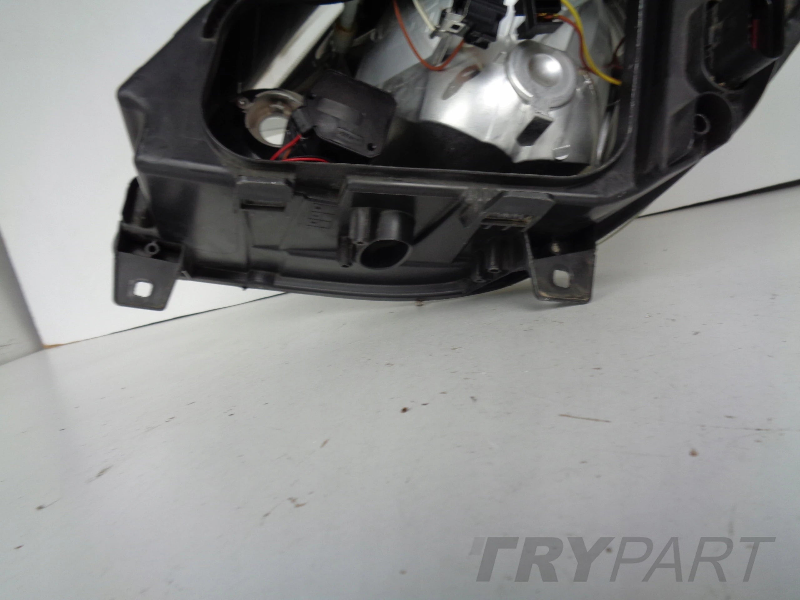 RIGHT HEADLIGHT LAMP MERCEDES SPRINTER W906 06-13