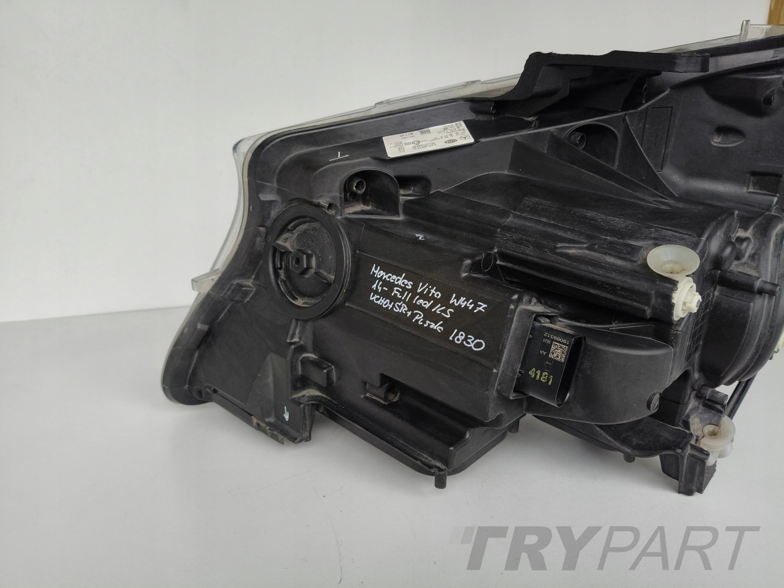 RIGHT HEADLIGHT LAMP MERCEDES VITO W447 14- FULL LED ILS