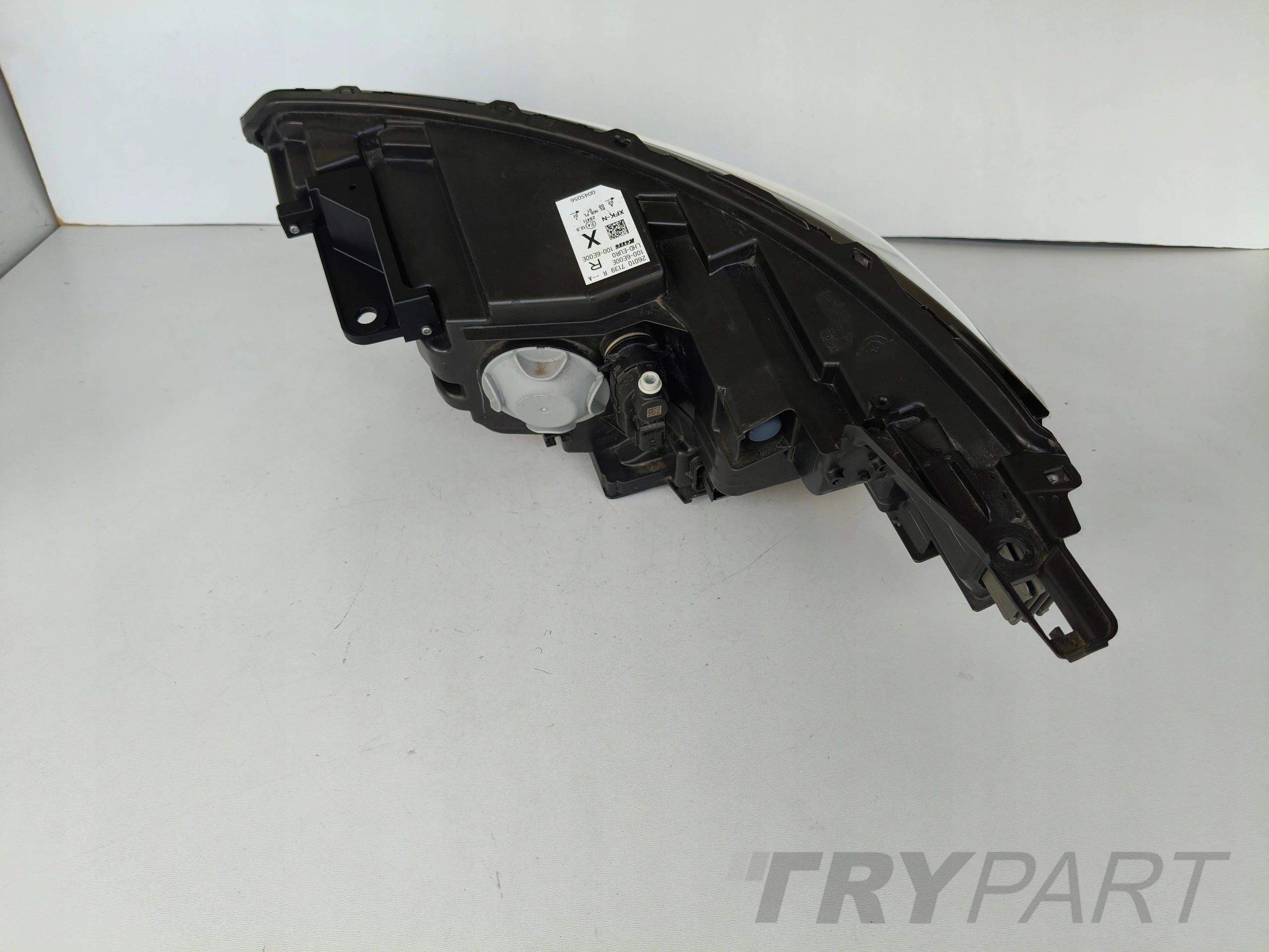 RIGHT HEADLIGHT LAMP NISSAN TOWNSTAR 22- LED