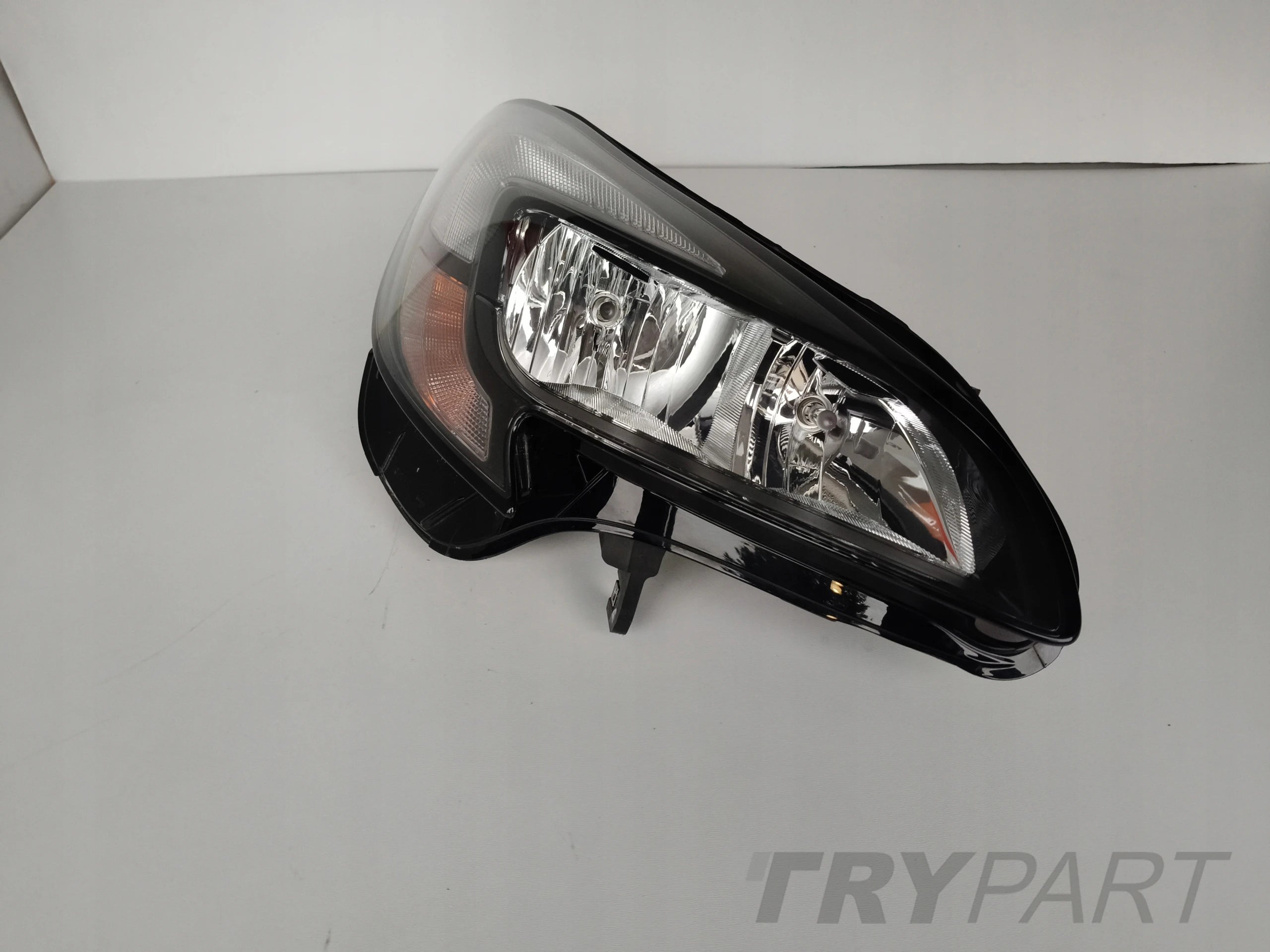 RIGHT HEADLIGHT LAMP OPEL CORSA E 14-