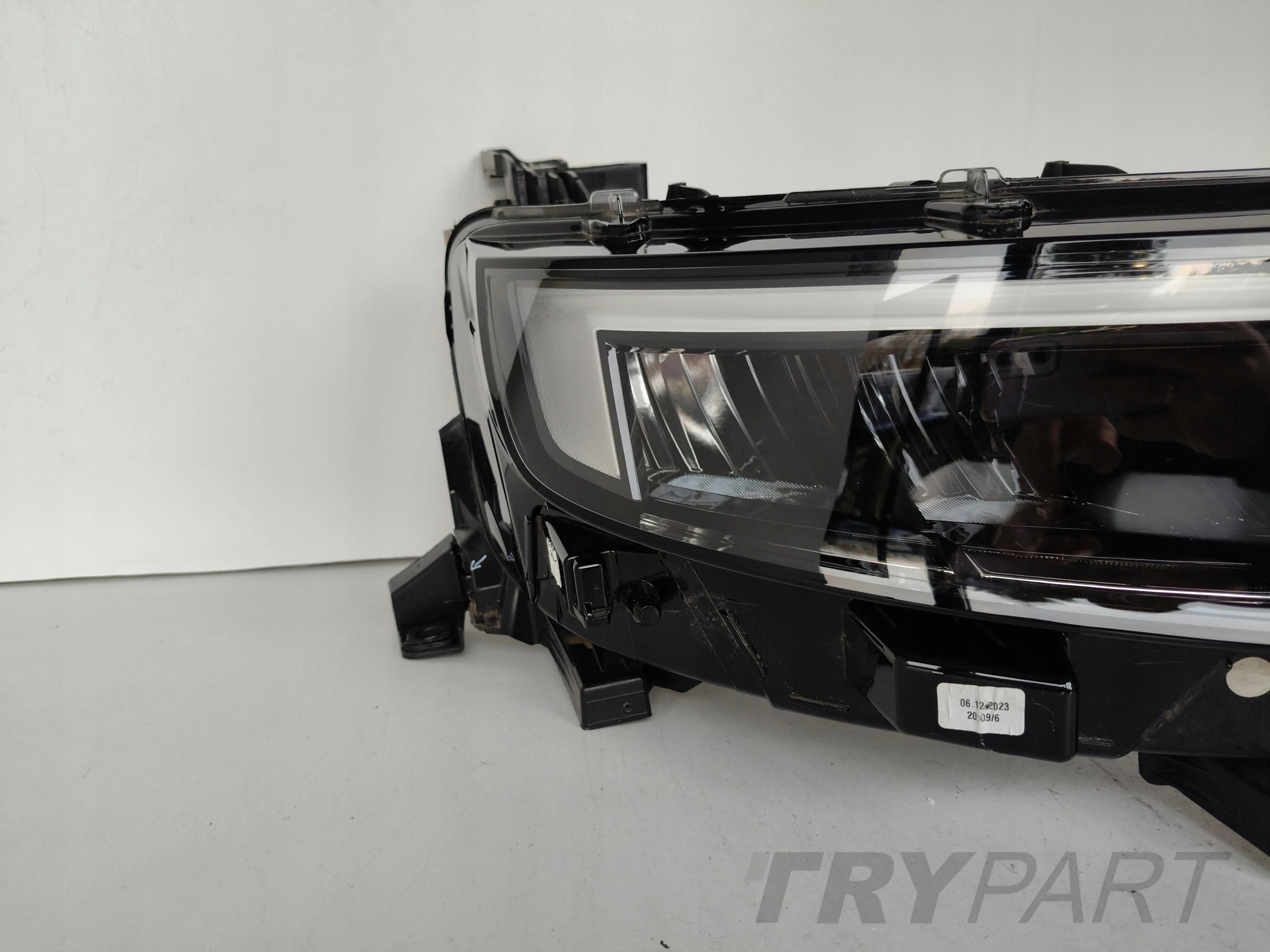 RIGHT HEADLIGHT LAMP OPEL MOKKA II B 20- FULL LED