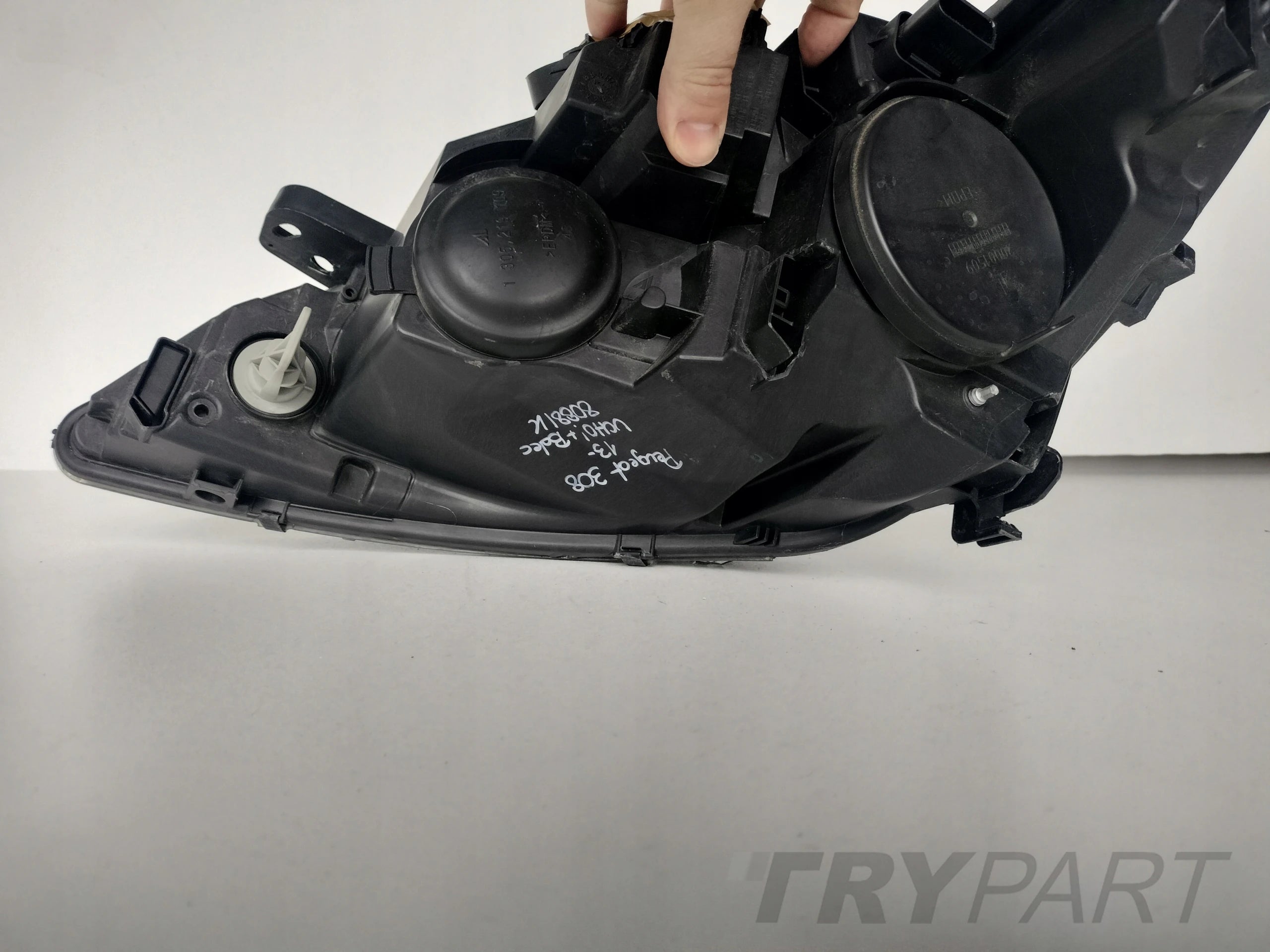 RIGHT HEADLIGHT LAMP PEUGEOT 308 13-