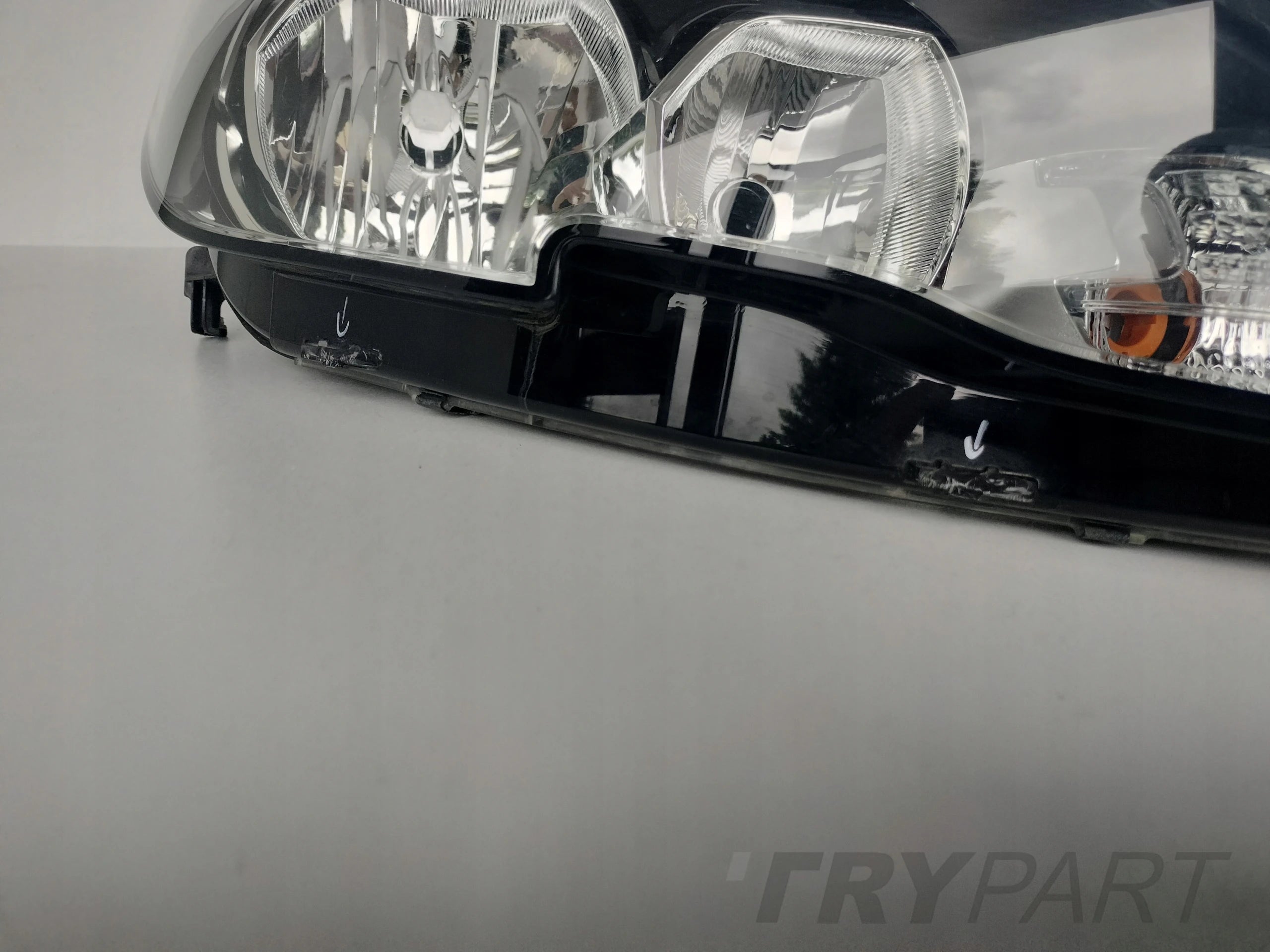 RIGHT HEADLIGHT LAMP PEUGEOT 308 13-