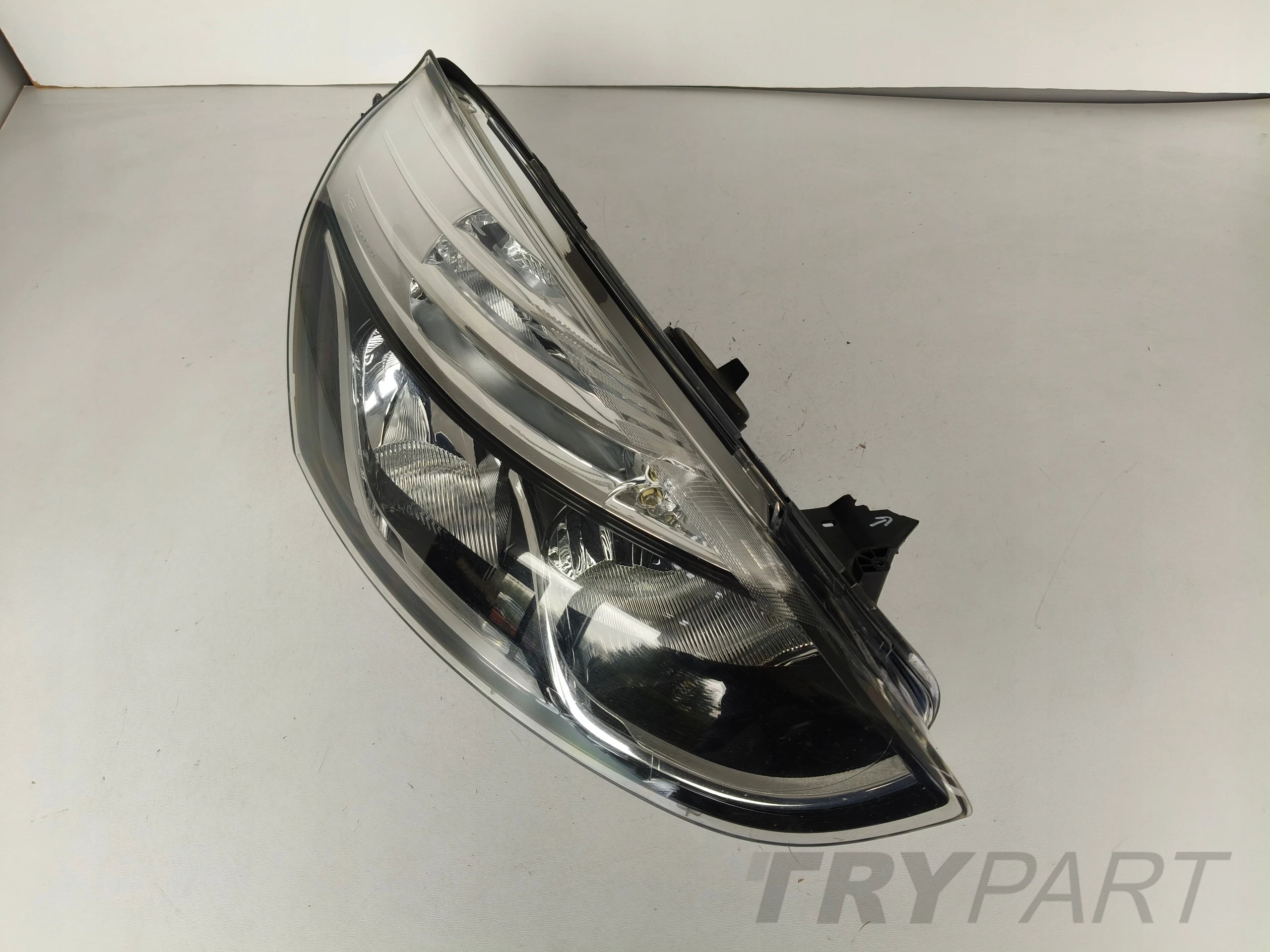 RIGHT HEADLIGHT LAMP RENAULT CLIO IV 12-