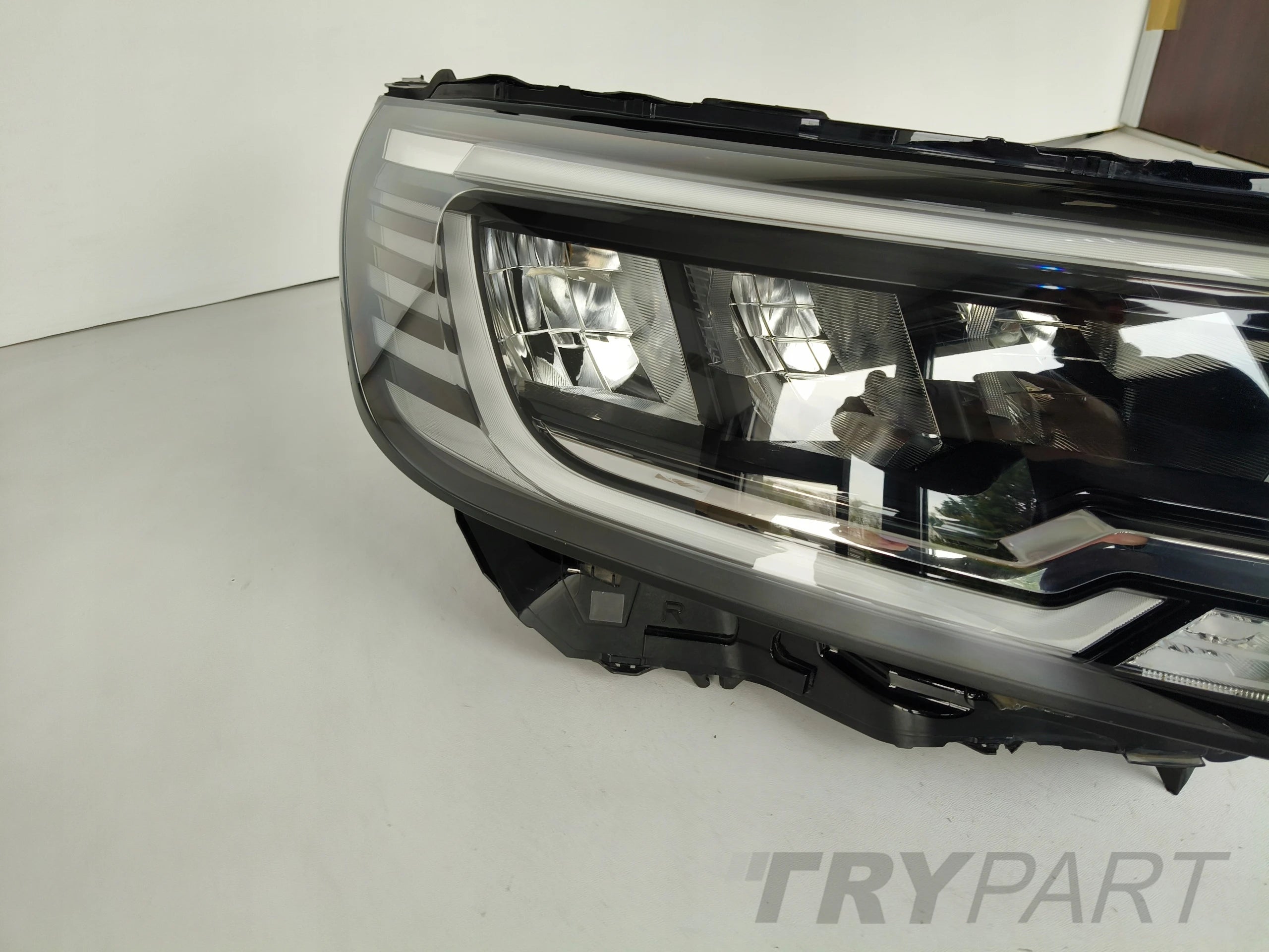 RIGHT HEADLIGHT LAMP RENAULT KANGOO IV 21- FULL LED