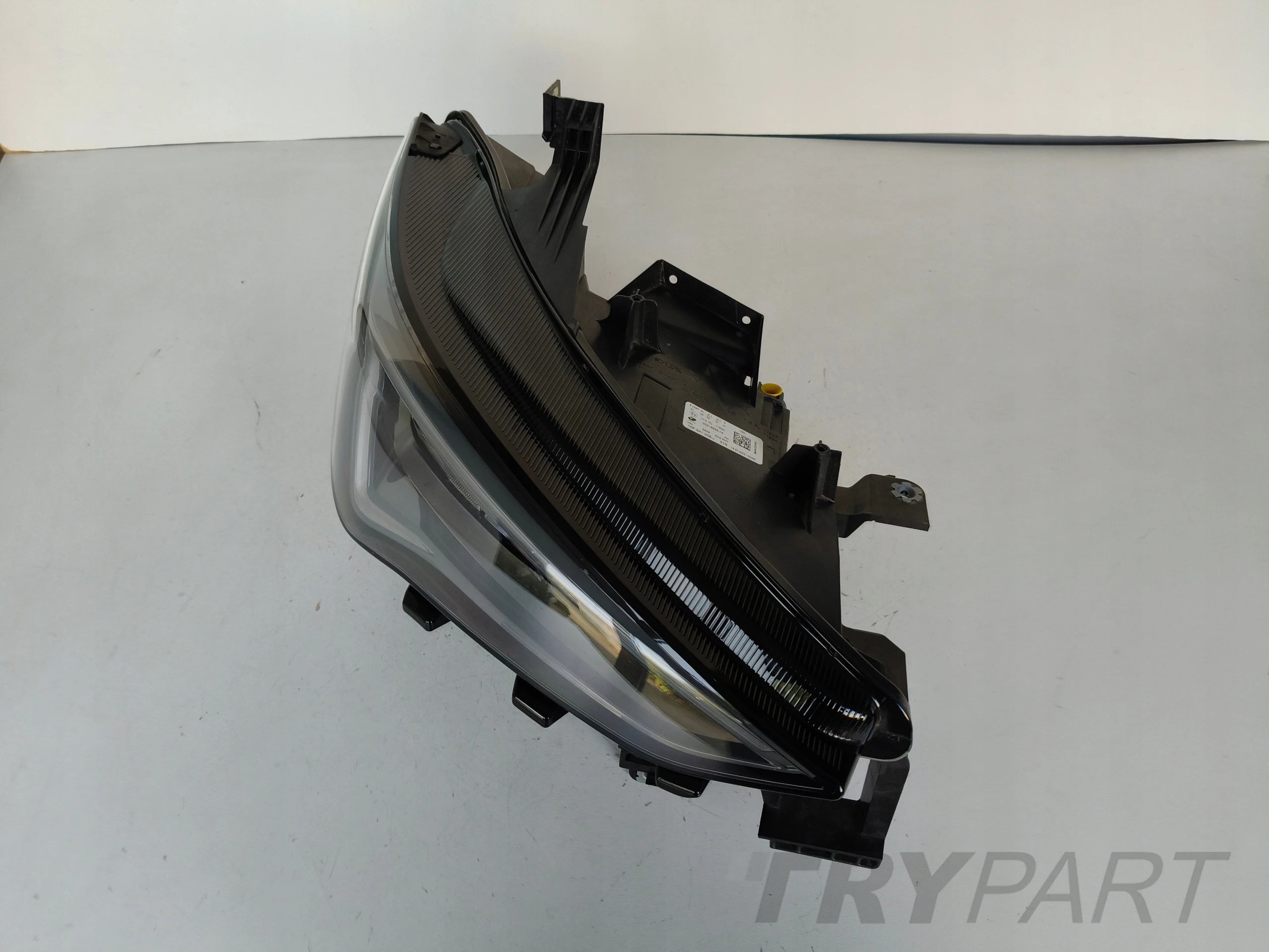 RIGHT HEADLIGHT LAMP SEAT CUPRA BORN 10E 21- FULL LED