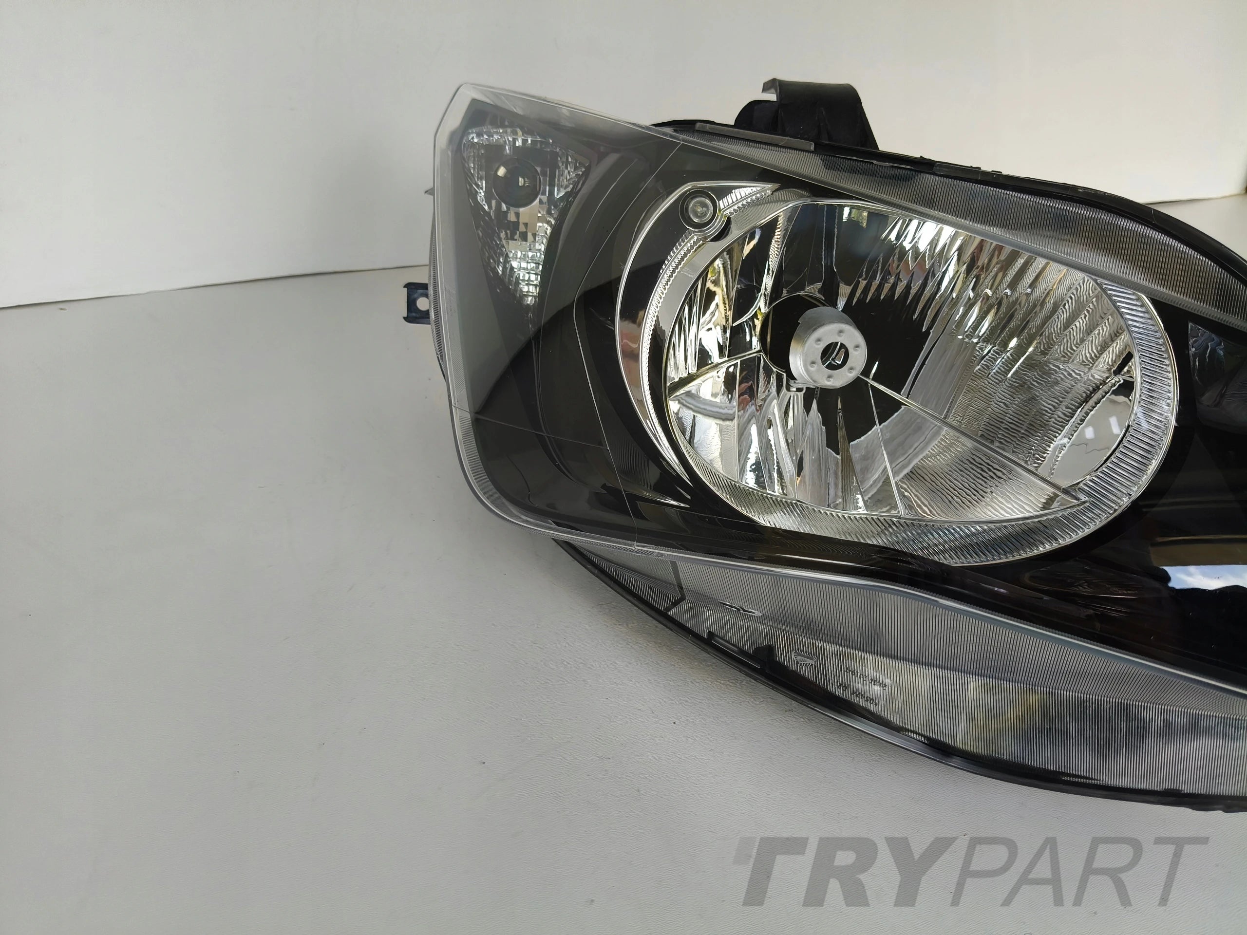 RIGHT HEADLIGHT LAMP SEAT IBIZA 6J 6J0 12- LIFT