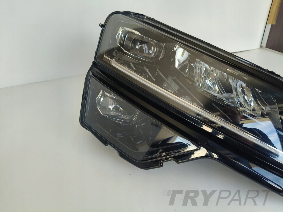RIGHT HEADLIGHT LAMP SKODA KAROQ 57A 17- FULL LED