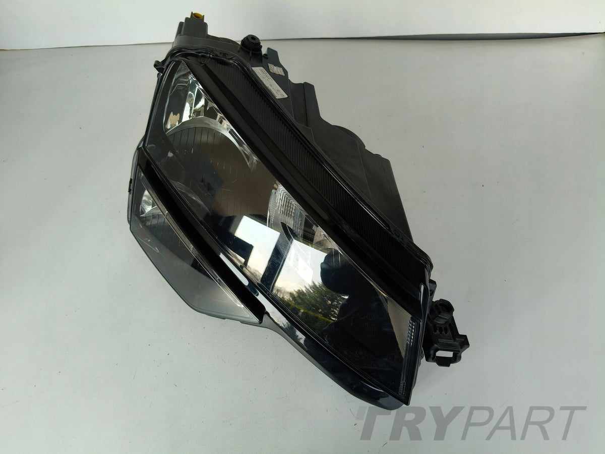 RIGHT HEADLIGHT LAMP SKODA KAROQ 57A 17- LED
