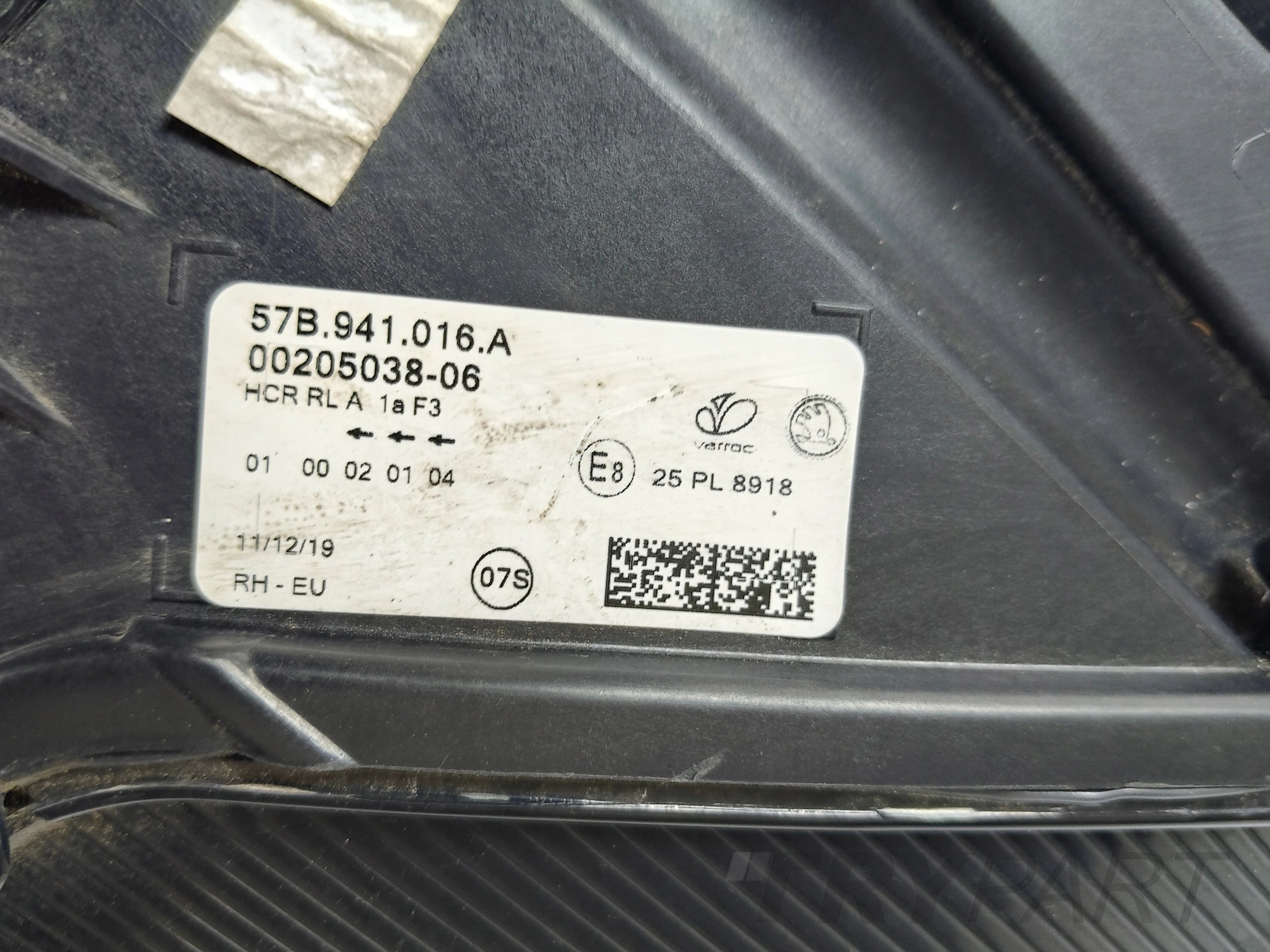 RIGHT HEADLIGHT LAMP SKODA KAROQ 57A 17- LED