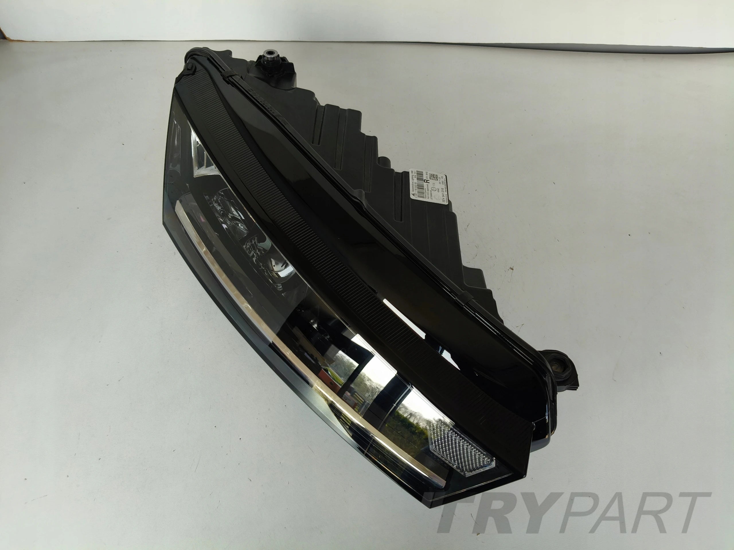 RIGHT HEADLIGHT LAMP SKODA OCTAVIA IV 4 5E3 20- FULL LED