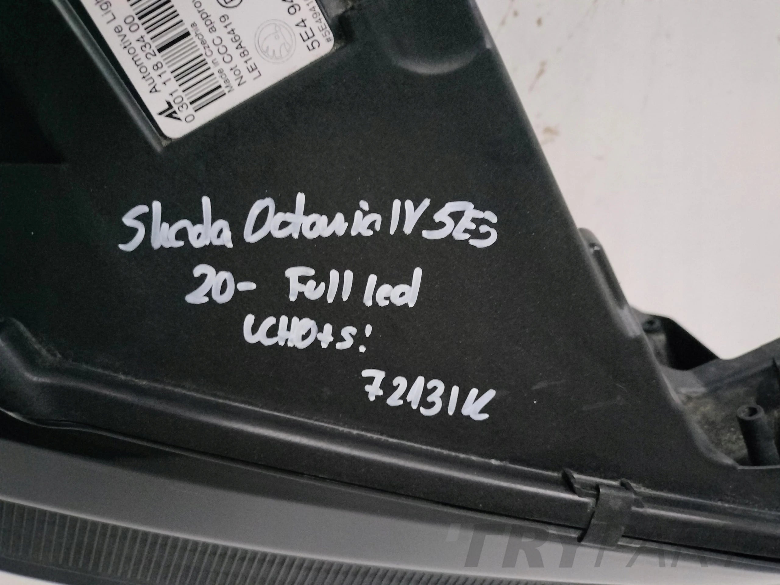 RIGHT HEADLIGHT LAMP SKODA OCTAVIA IV 4 5E3 20- FULL LED