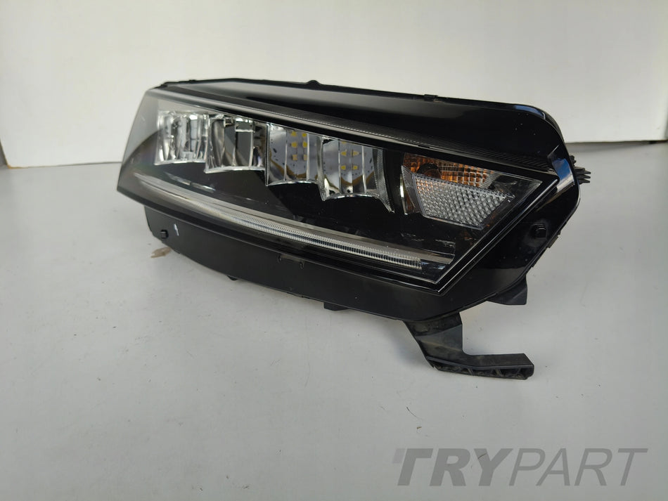 RIGHT HEADLIGHT LAMP SKODA OCTAVIA IV 4 5E3 20- FULL LED